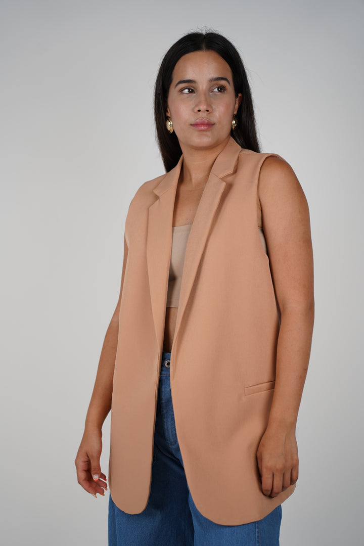 Ivory Vest – Sleek Sleeveless Blazer for Layered Looks