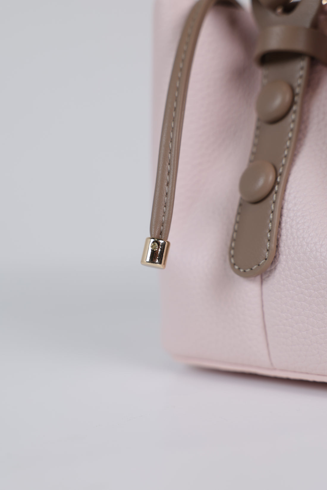 Olivia Mini Bucket Bags – Bold Style in a Compact Shape