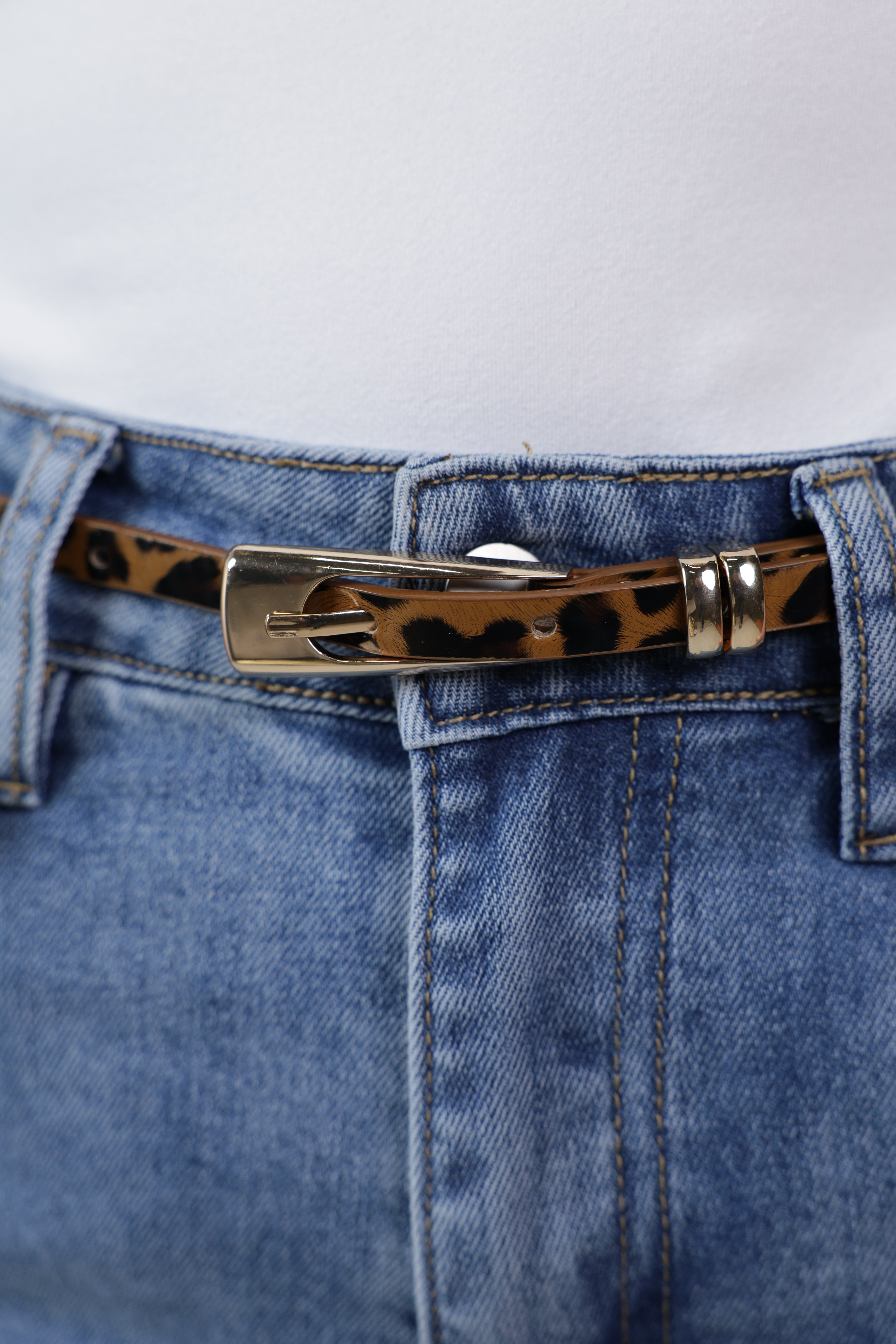 Avela Thin Leopard Belt