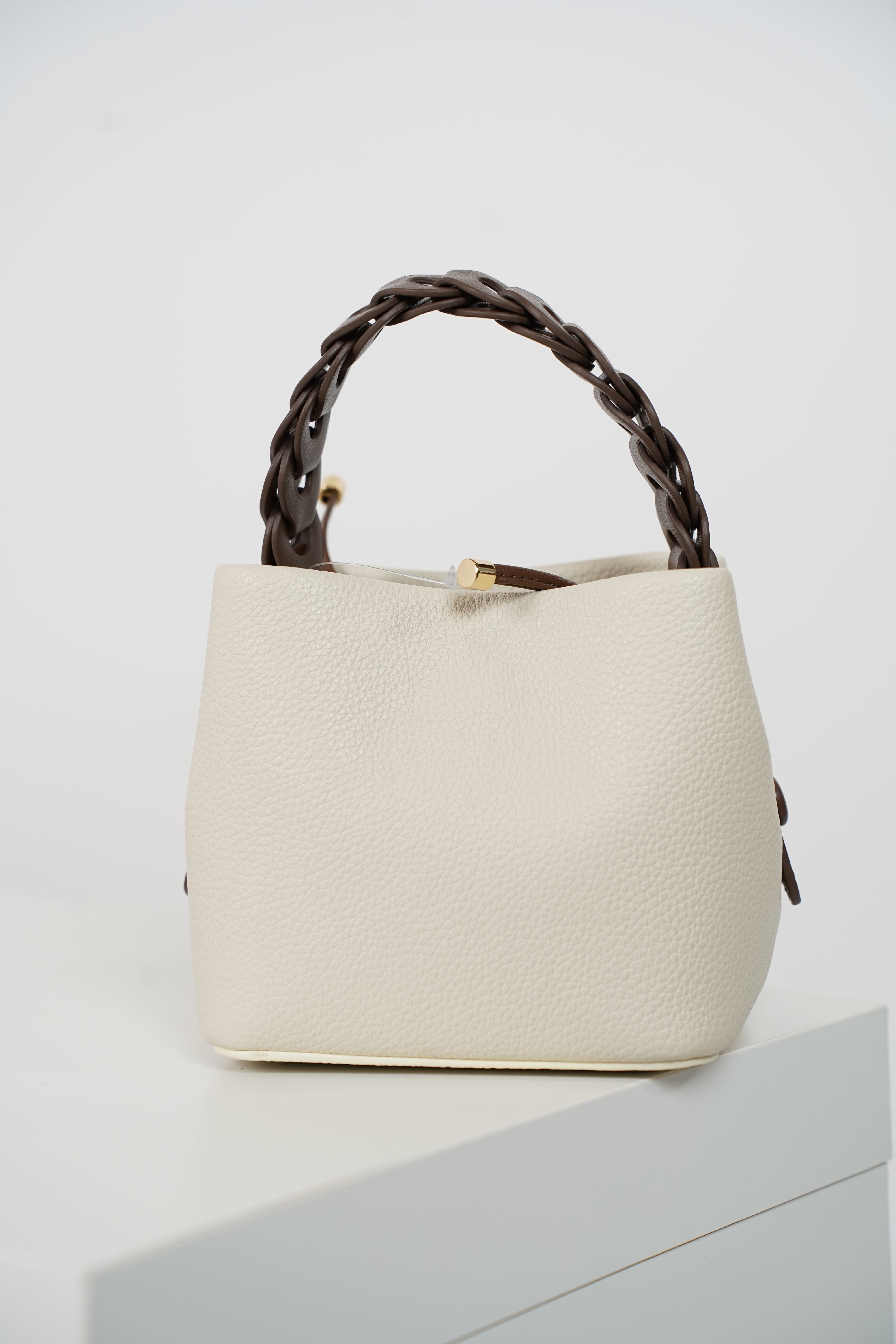 Olivia Mini Bucket Bags – Bold Style in a Compact Shape