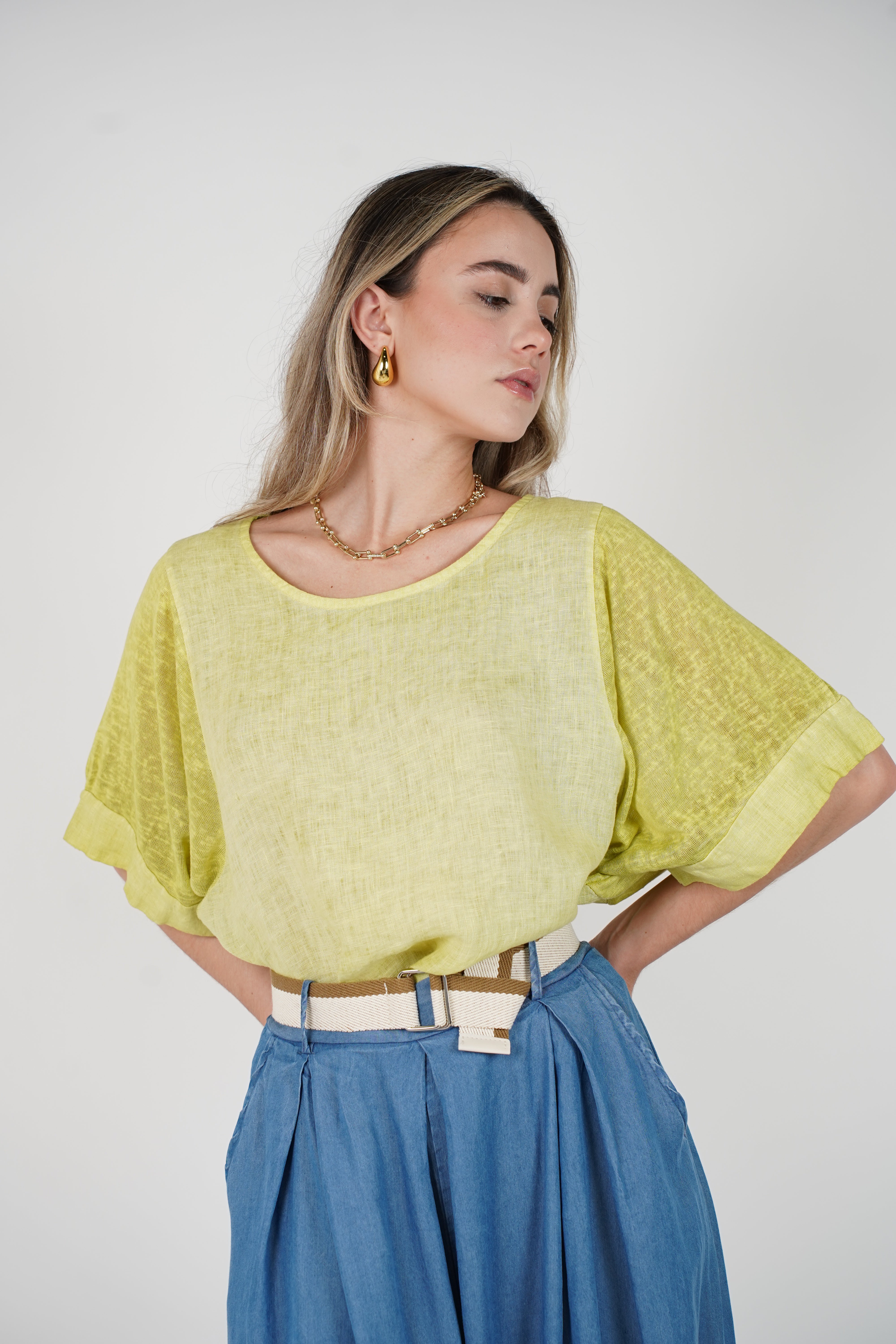 Norea Linen Top – Effortlessly Breezy, Naturally Chic