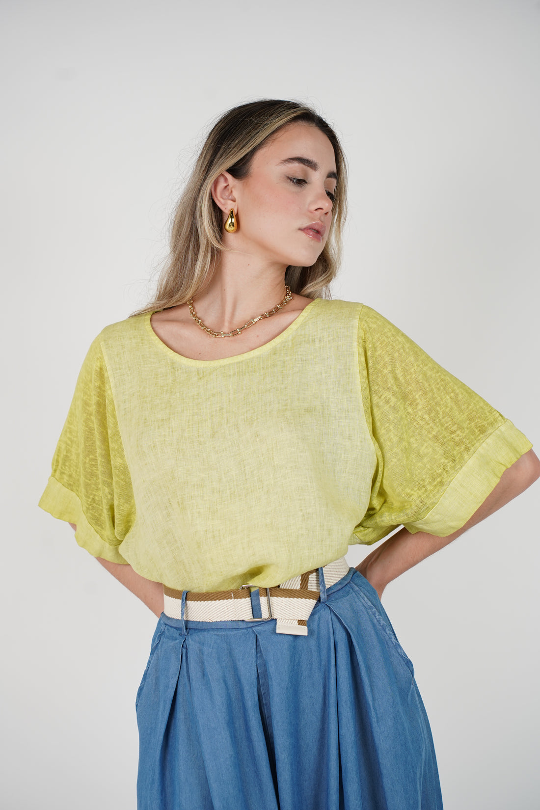 Norea Linen Top – Effortlessly Breezy, Naturally Chic