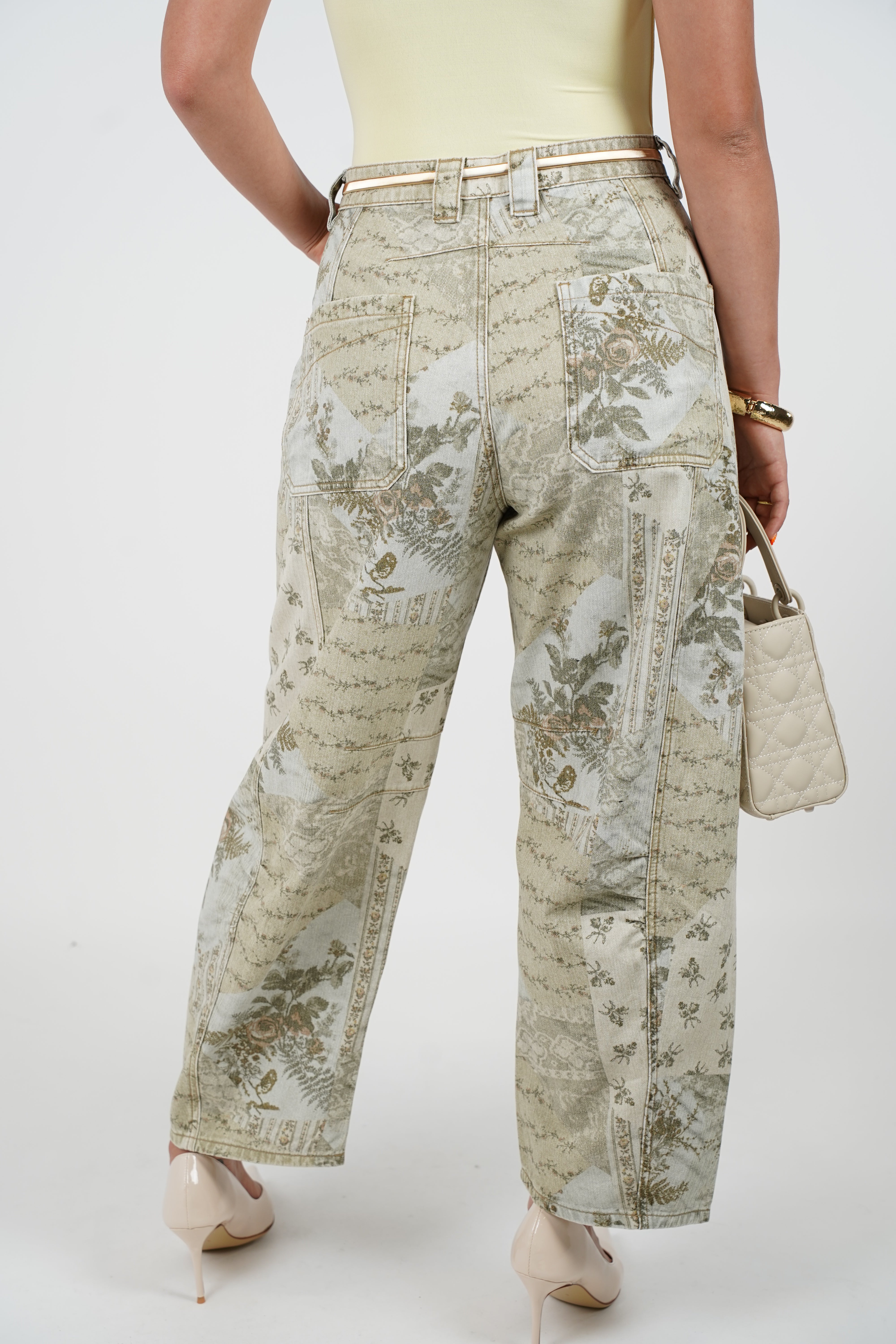Valise Vintage Barrel Jeans – Patchwork Floral Print
