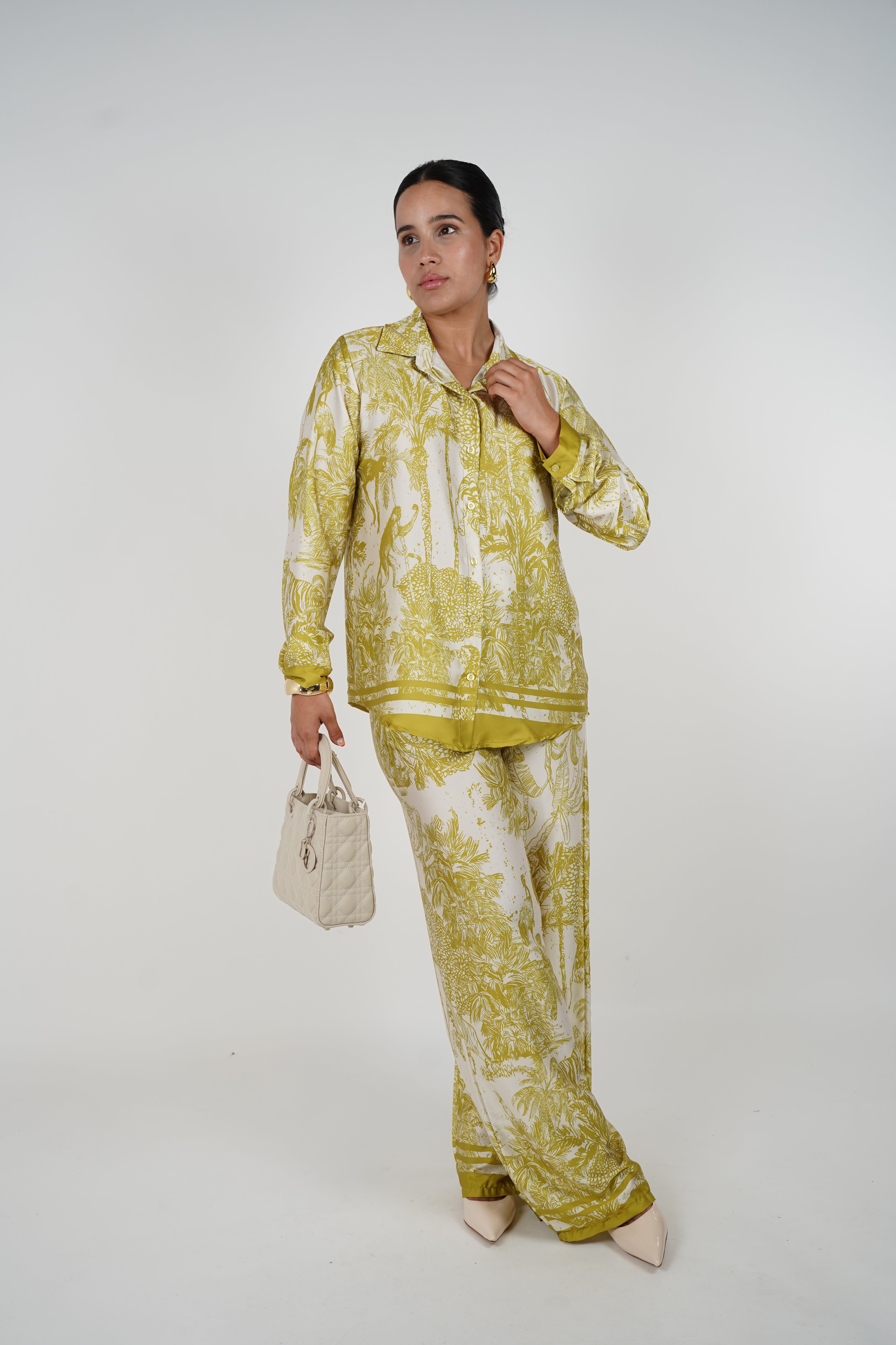 Zelyn Silk Pants Set – Luxe Printed Two-Piece for Effortless Elegance