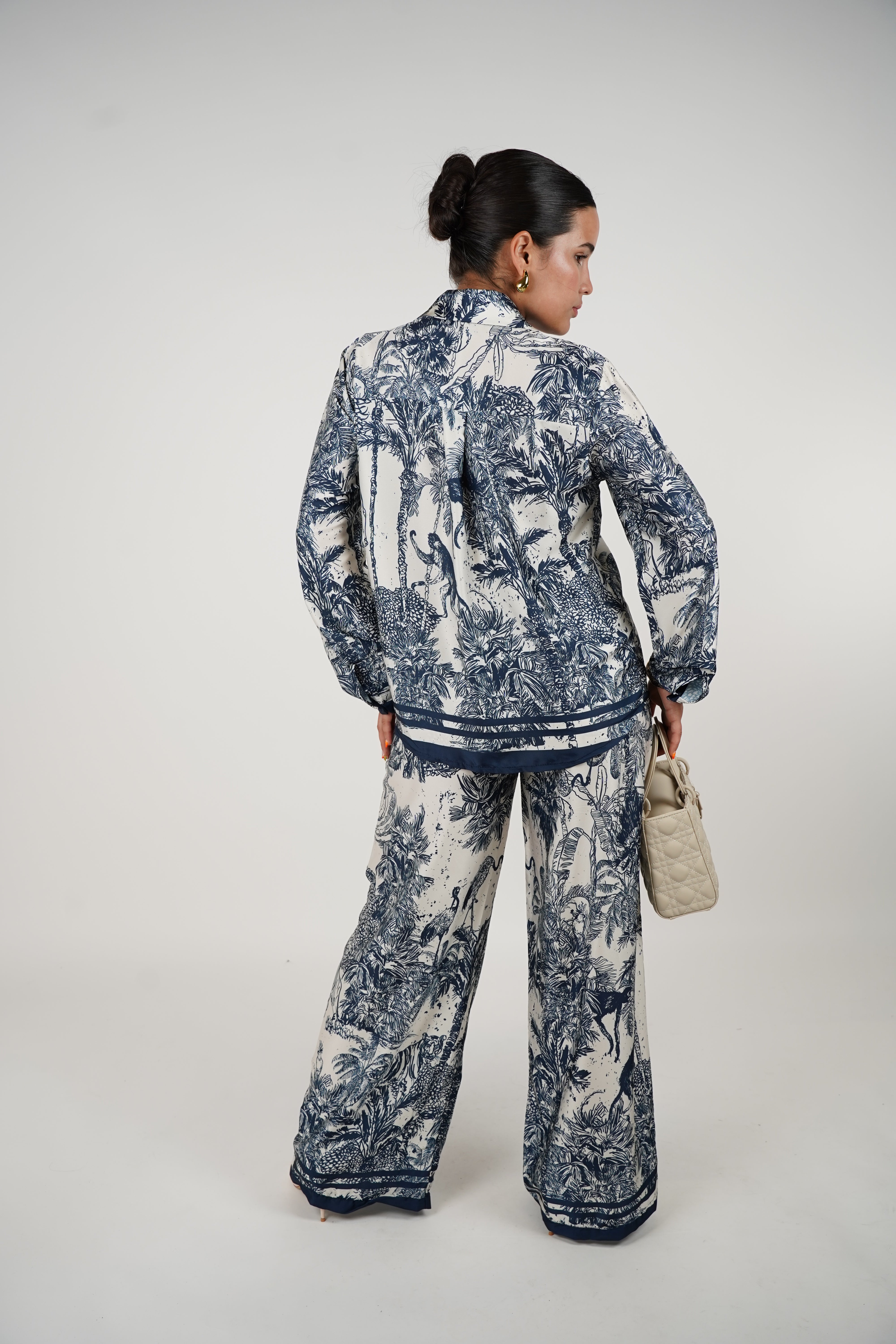 Zelyn Silk Pants Set – Luxe Printed Two-Piece for Effortless Elegance