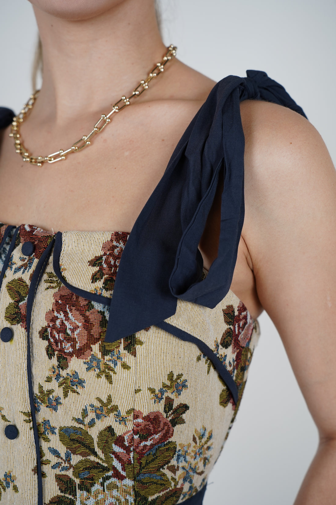 Elysha Floral Vintage Maxi Dress – Classic Elegance with Retro-Inspired Florals