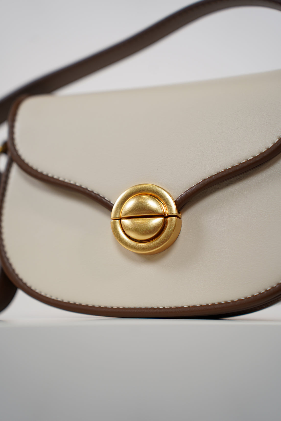 Tave Mini Shoulder Bag – Chic Two-Tone Design