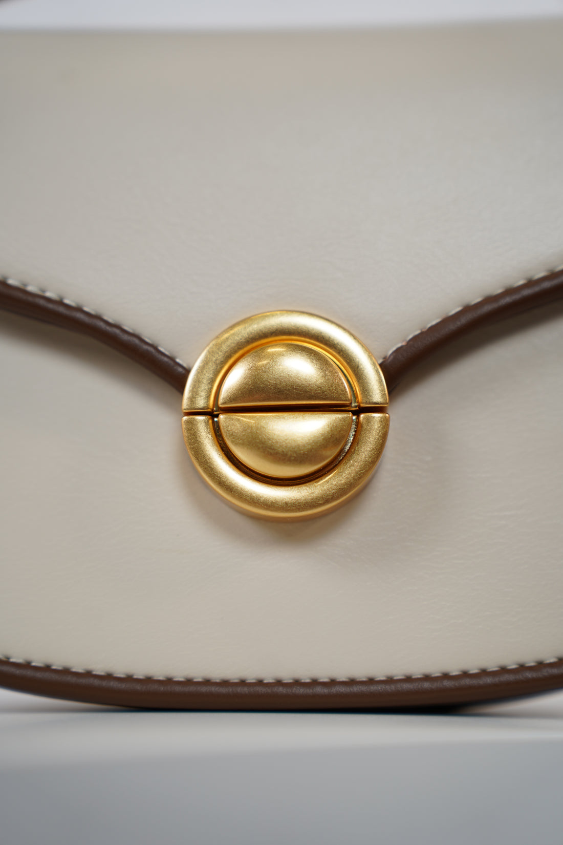 Tave Mini Shoulder Bag – Chic Two-Tone Design