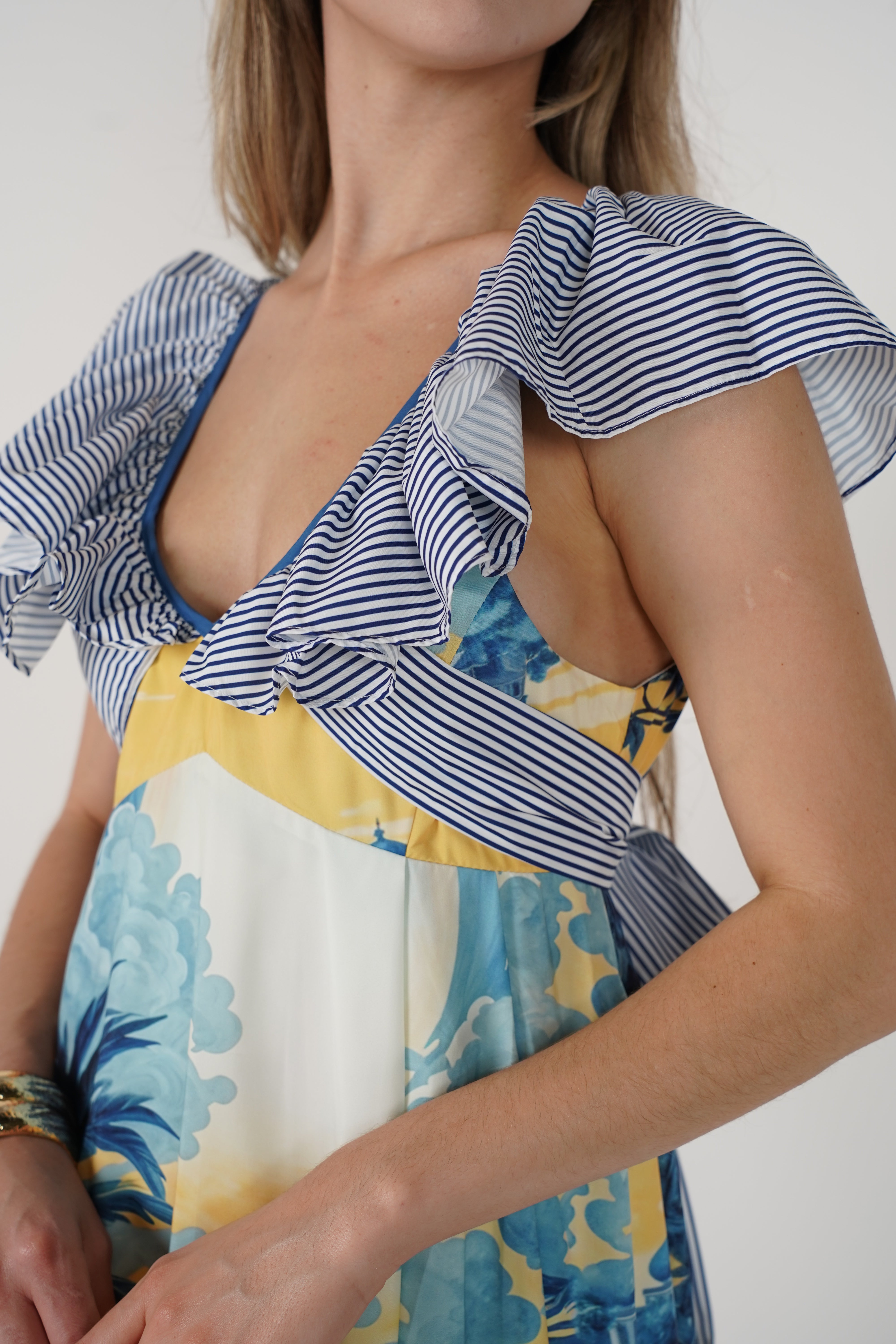 Noriella Maxi Stamped Dress – Vibrant Tropical Print