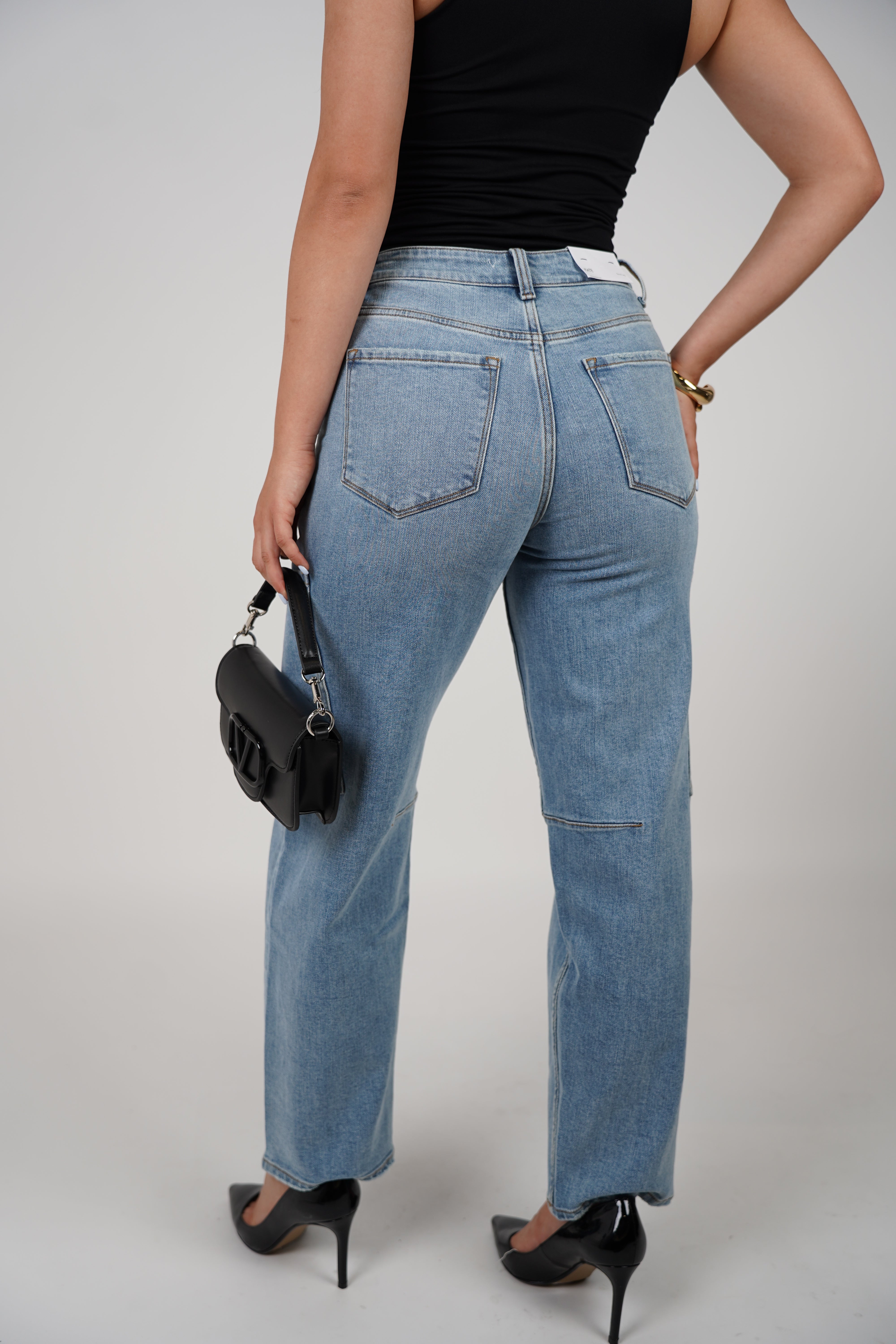 Jomel Cargo Barrel Jeans – Utility Style with a Chic Fit