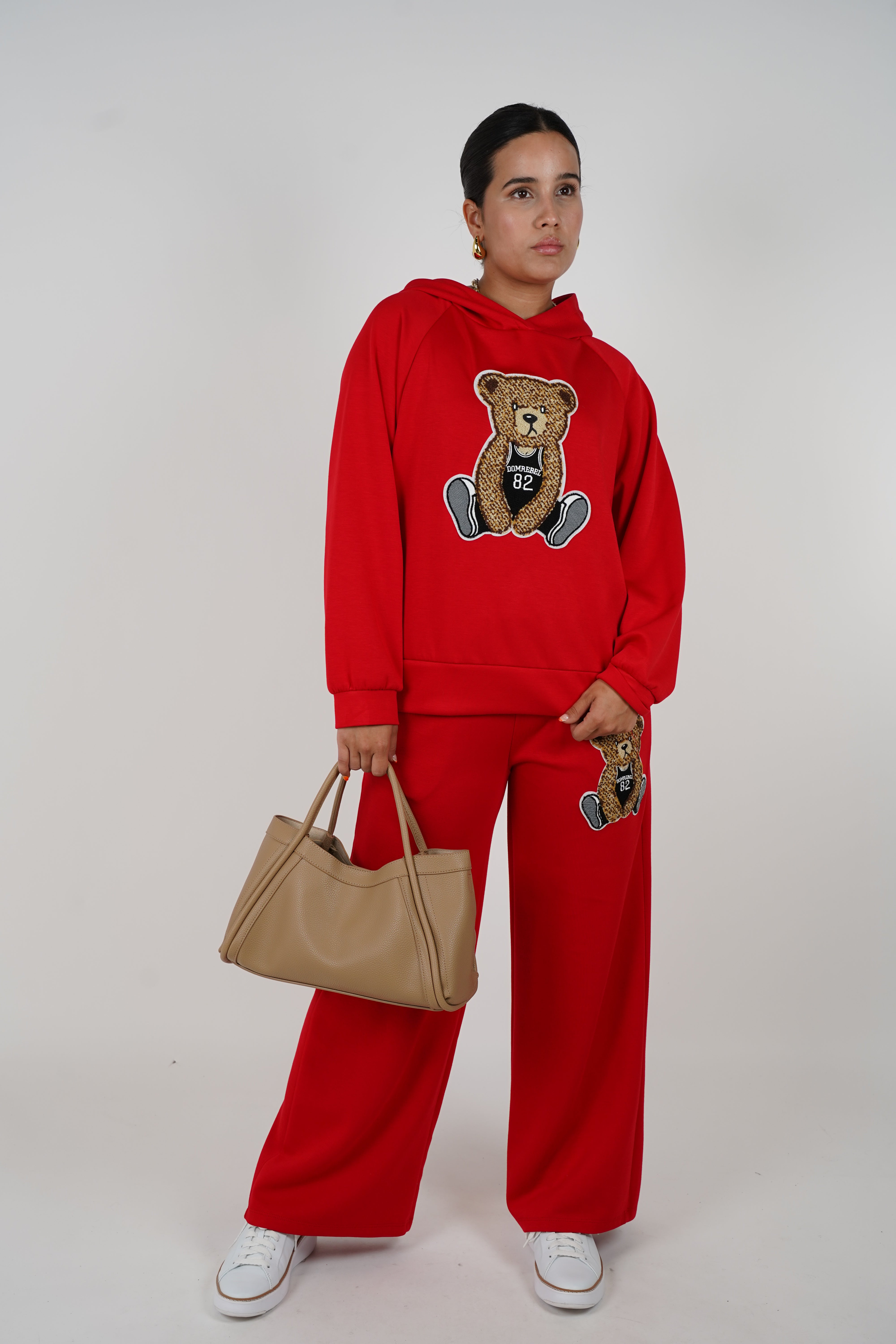 Osito Set – Cozy Black Hoodie & Pants with Sporty Bear Detail