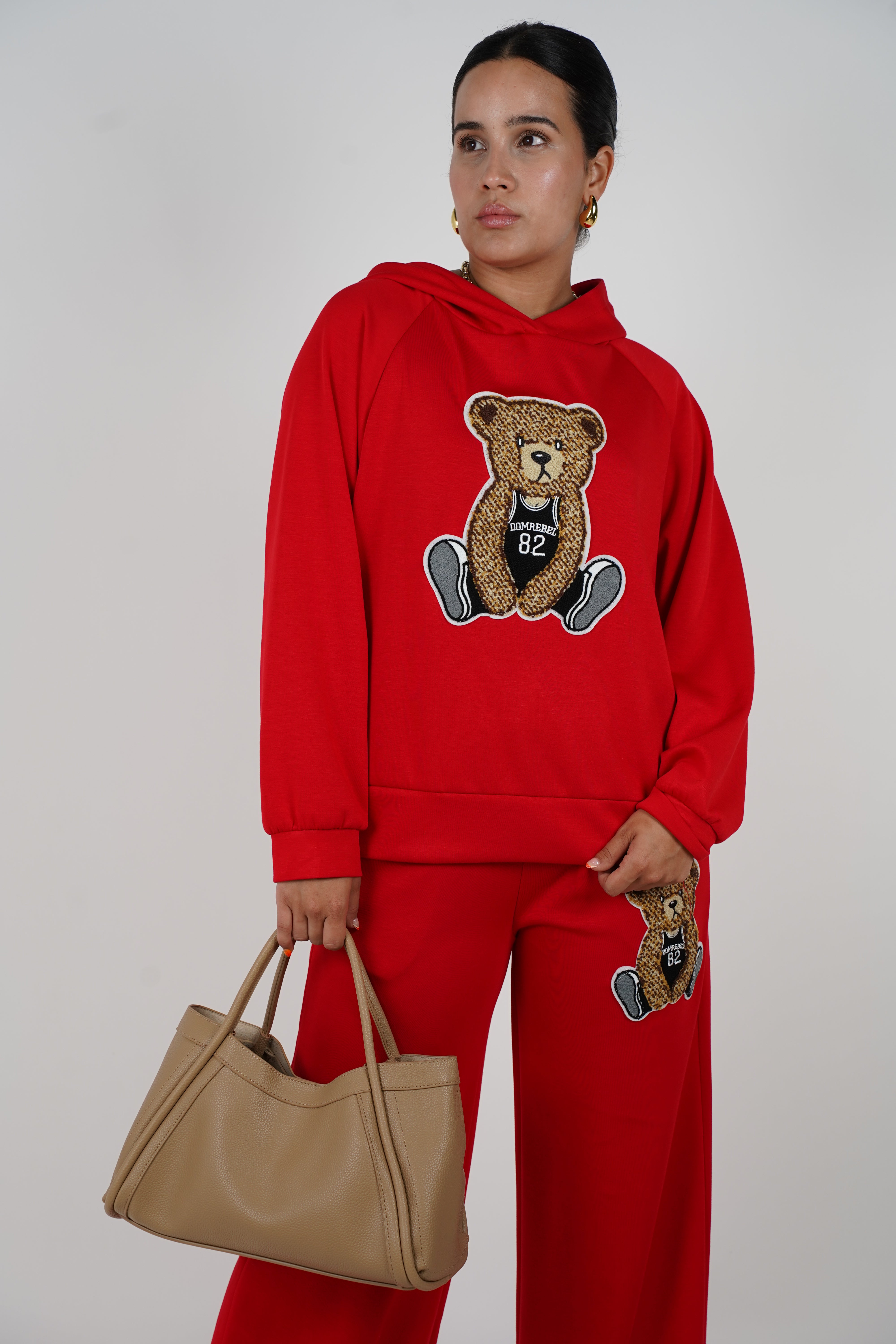 Osito Set – Cozy Black Hoodie & Pants with Sporty Bear Detail