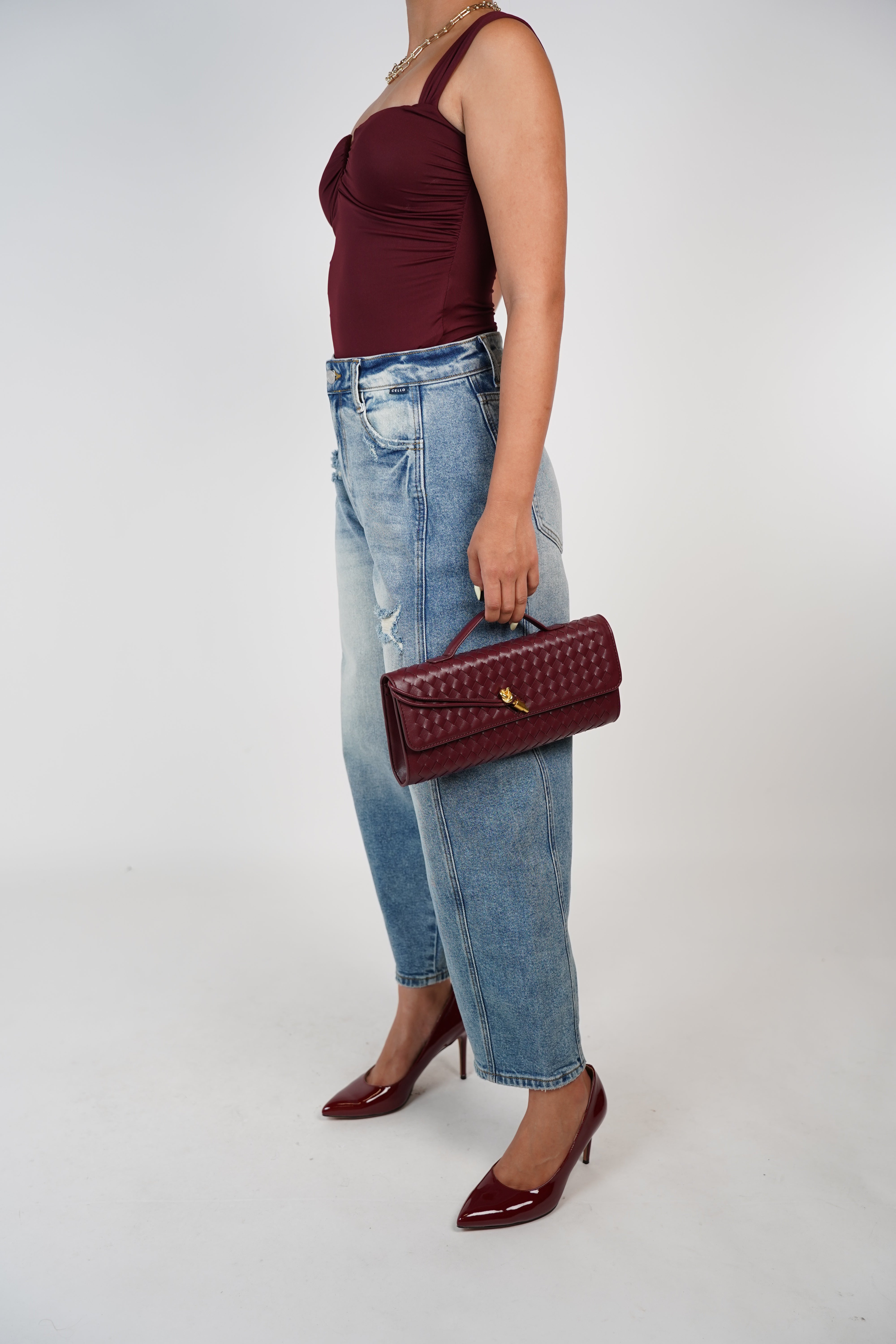 Zovi Barrel Jeans – Casual Structure, Effortless Style