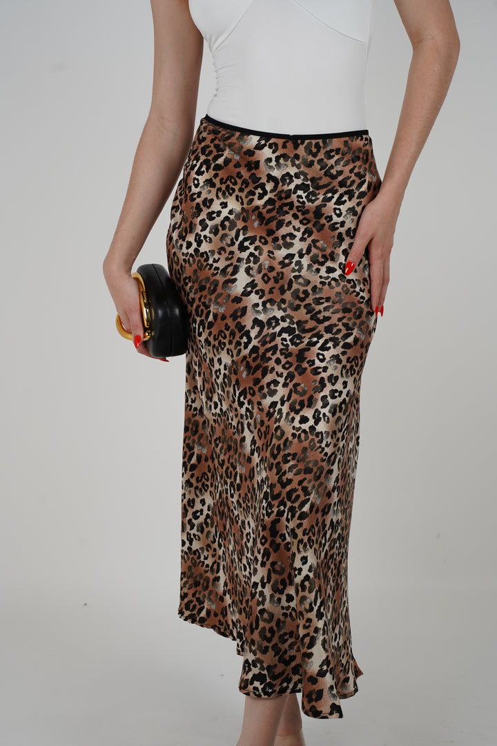 Falda de leopardo