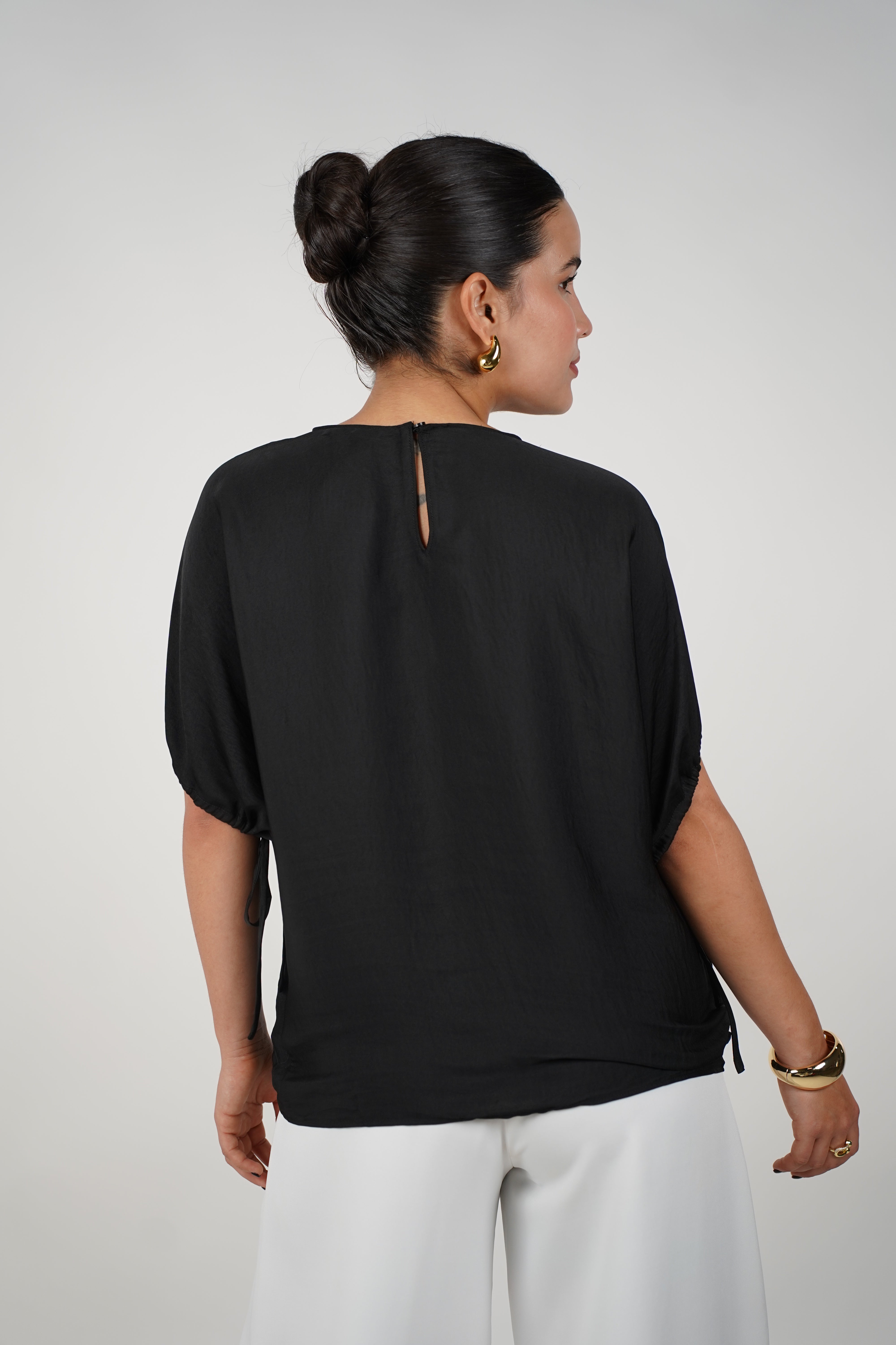 Zovi Flaca Top – Effortless Relaxed Fit Blouse