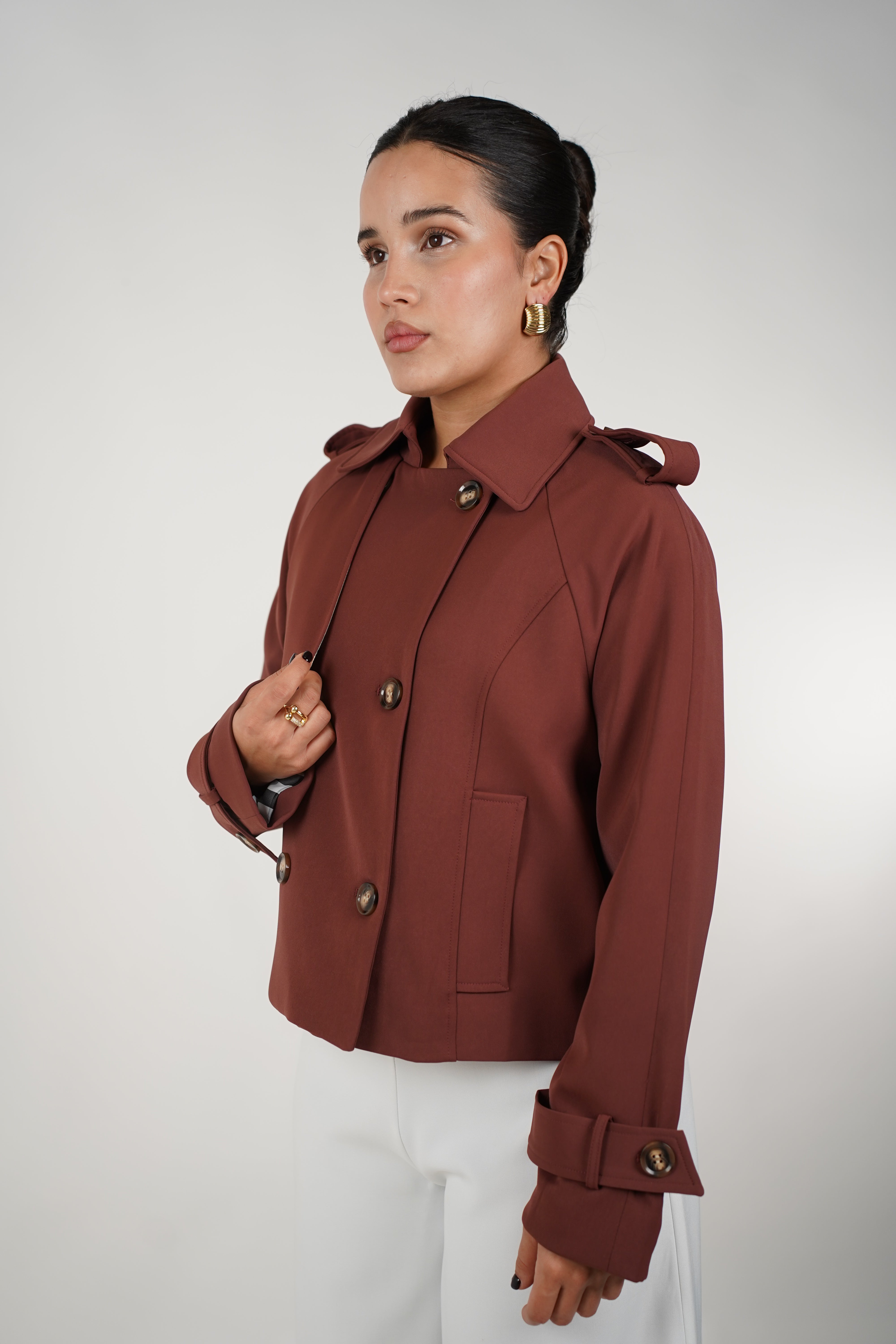 Liora Jacket – Timeless Sophistication in a Modern Cut