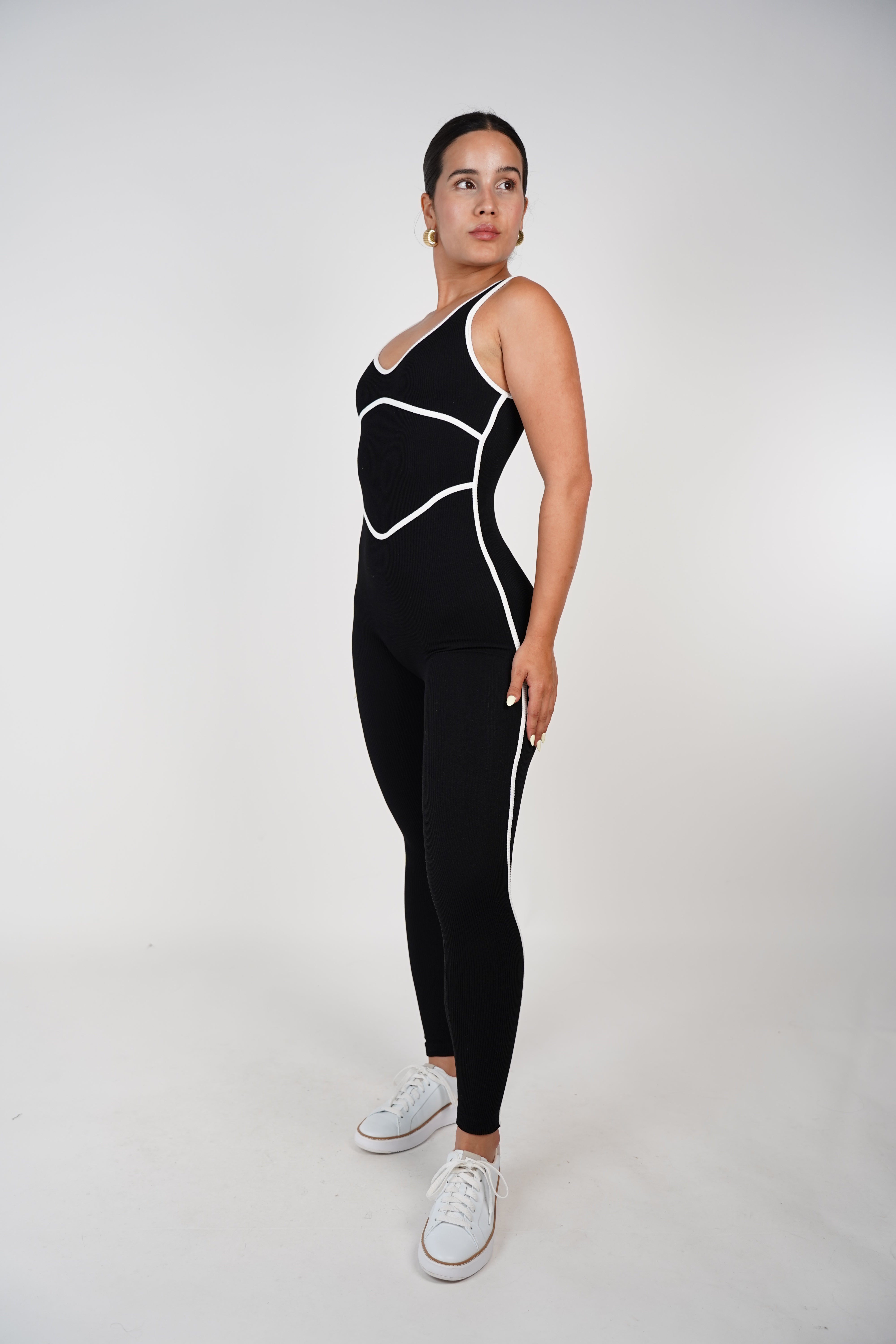 BW Jumpsuit – Sleek Fit, Sporty Edge