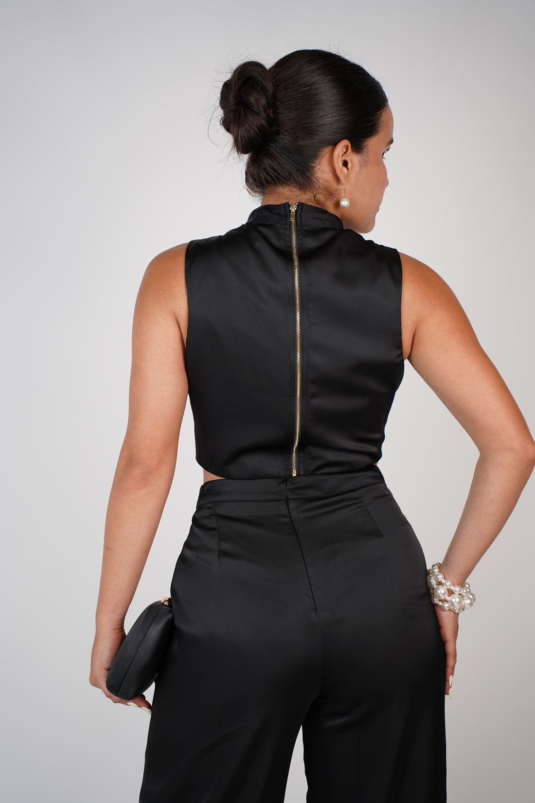 Gracelyn Pants Set – Luxe Satin, Bold Elegance