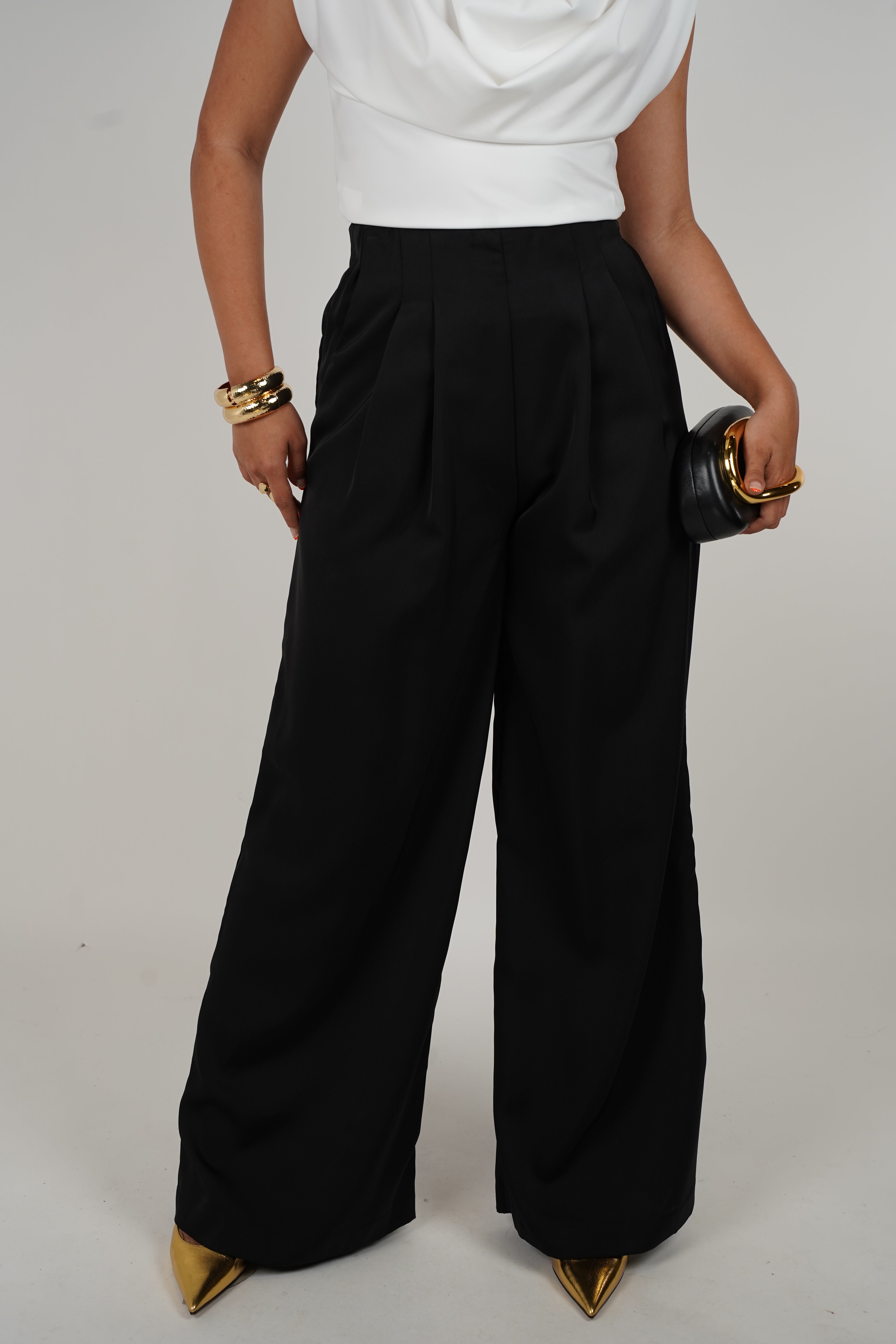 Shofie High-Waisted Wide-Leg Trousers – Statement Style with Tailored Elegance
