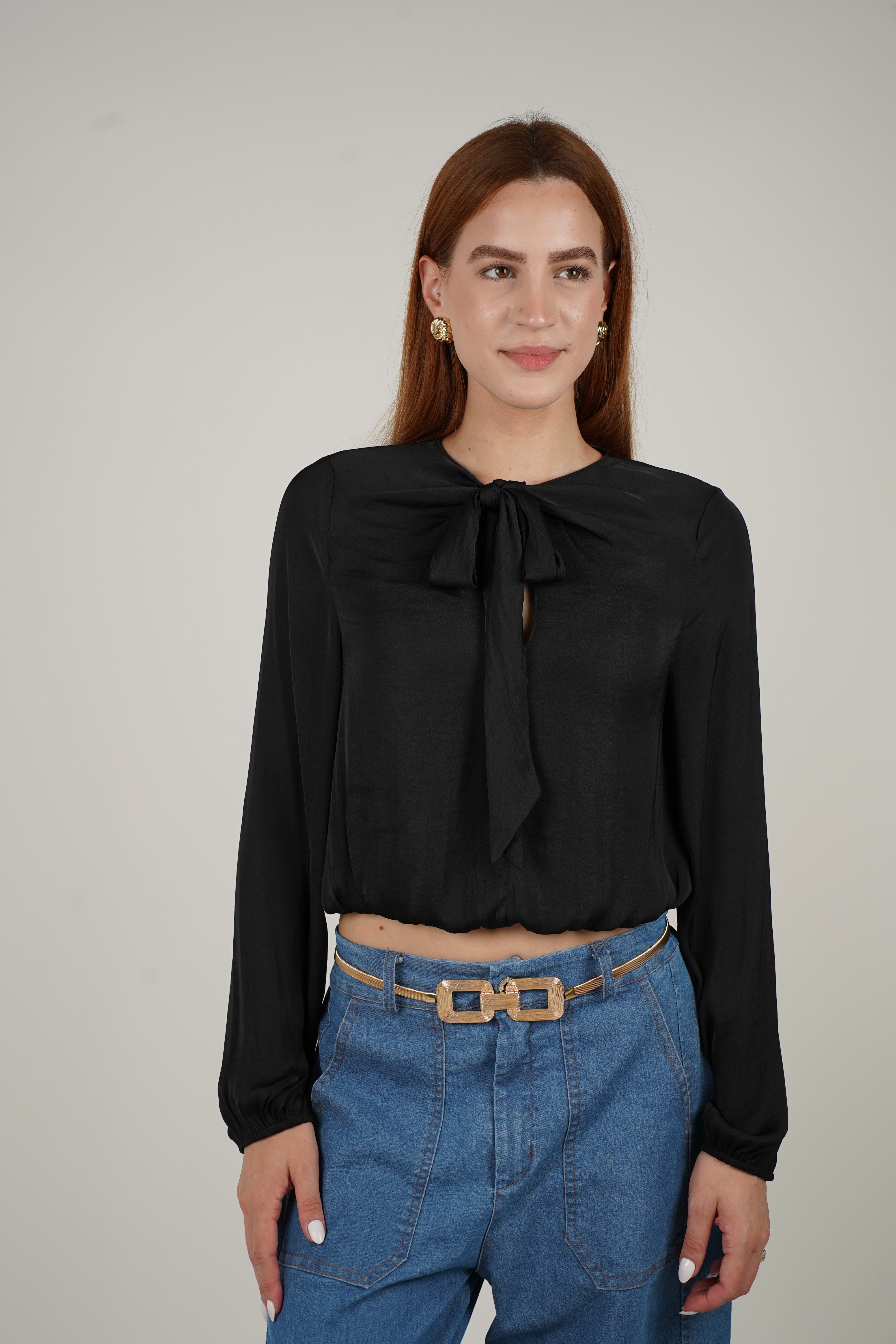 Fanny Blouse – Feminine Tie-Neck Detail