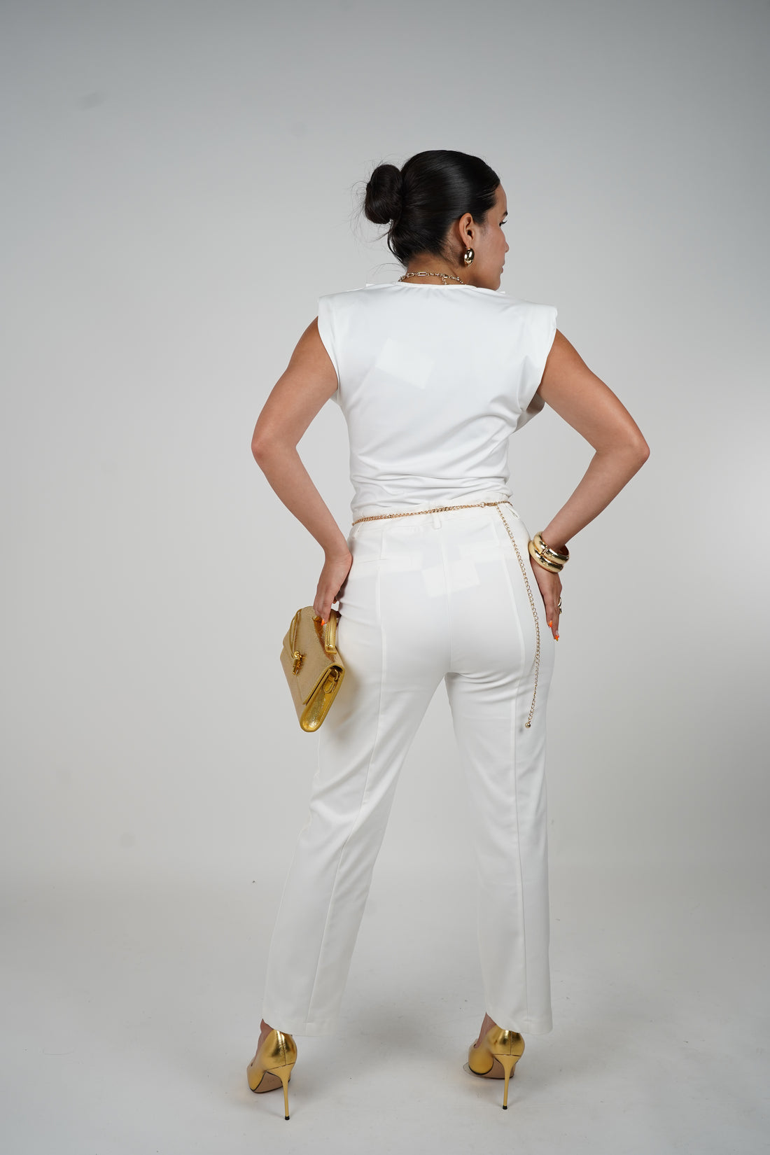 Juanita Pants – Tailored and Refined Silhouette