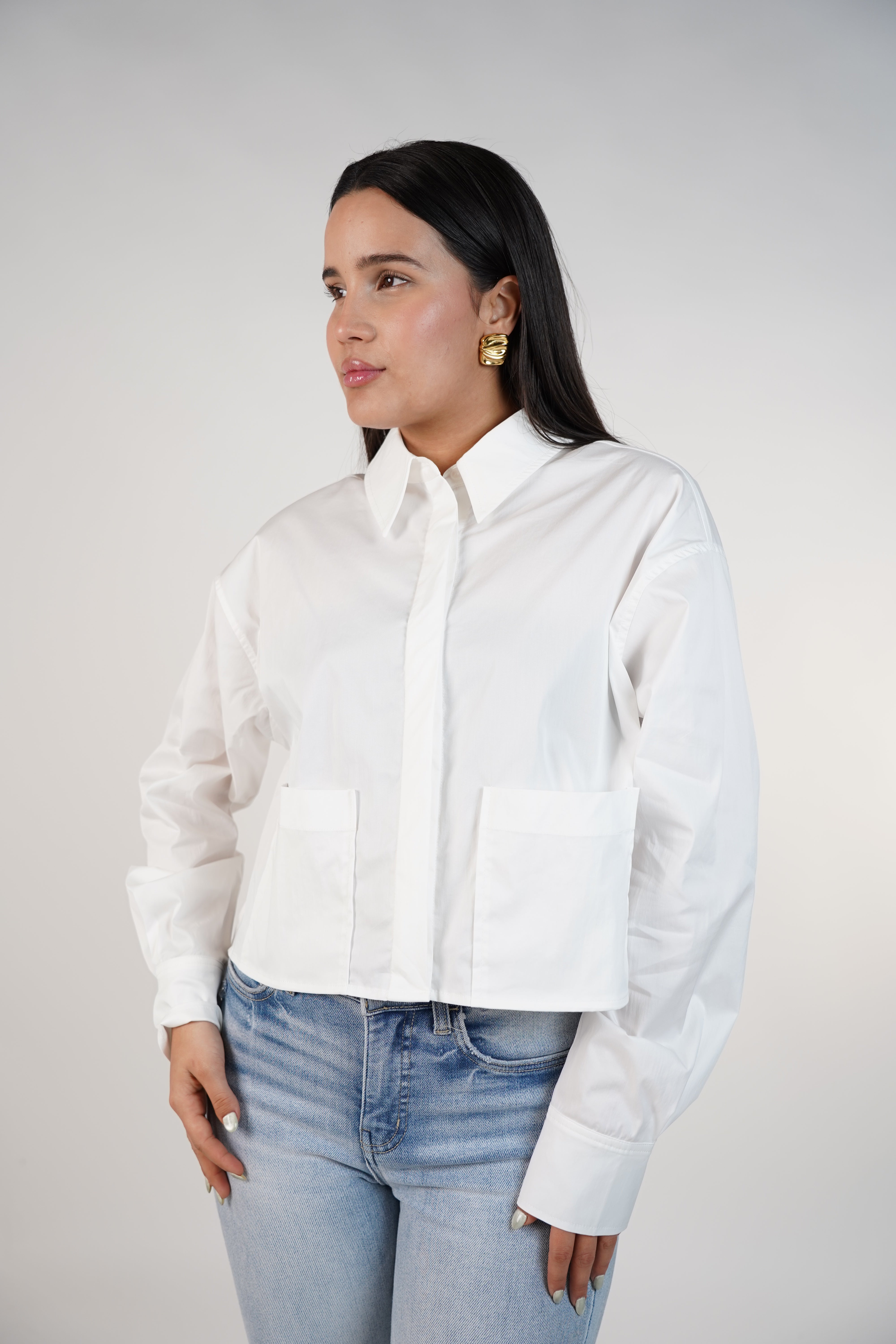 Elvoria Front Pockets Button Down – Modern Cropped Poplin Shirt
