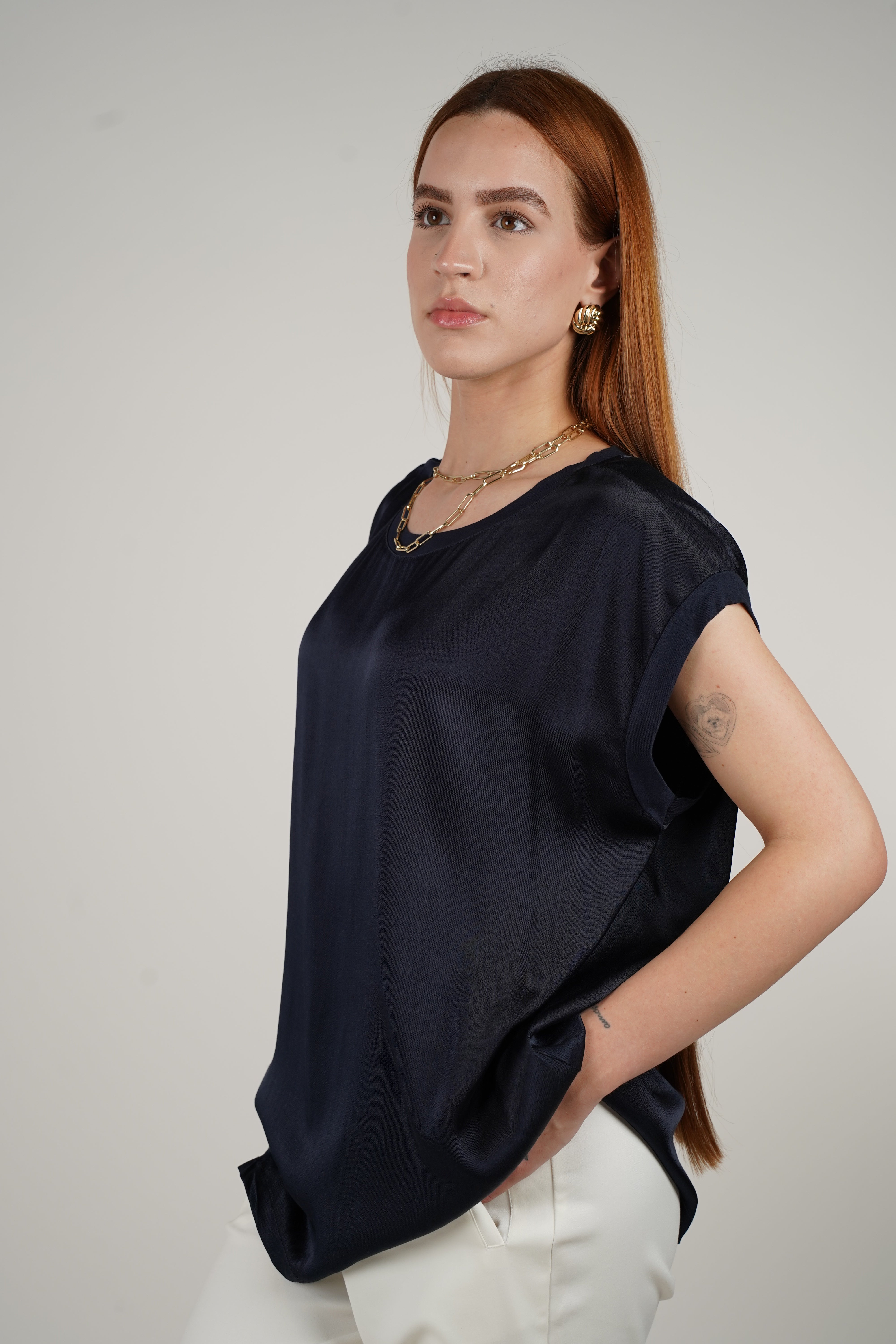 Daniela Top – Effortless Elegance in a Flowy Fit