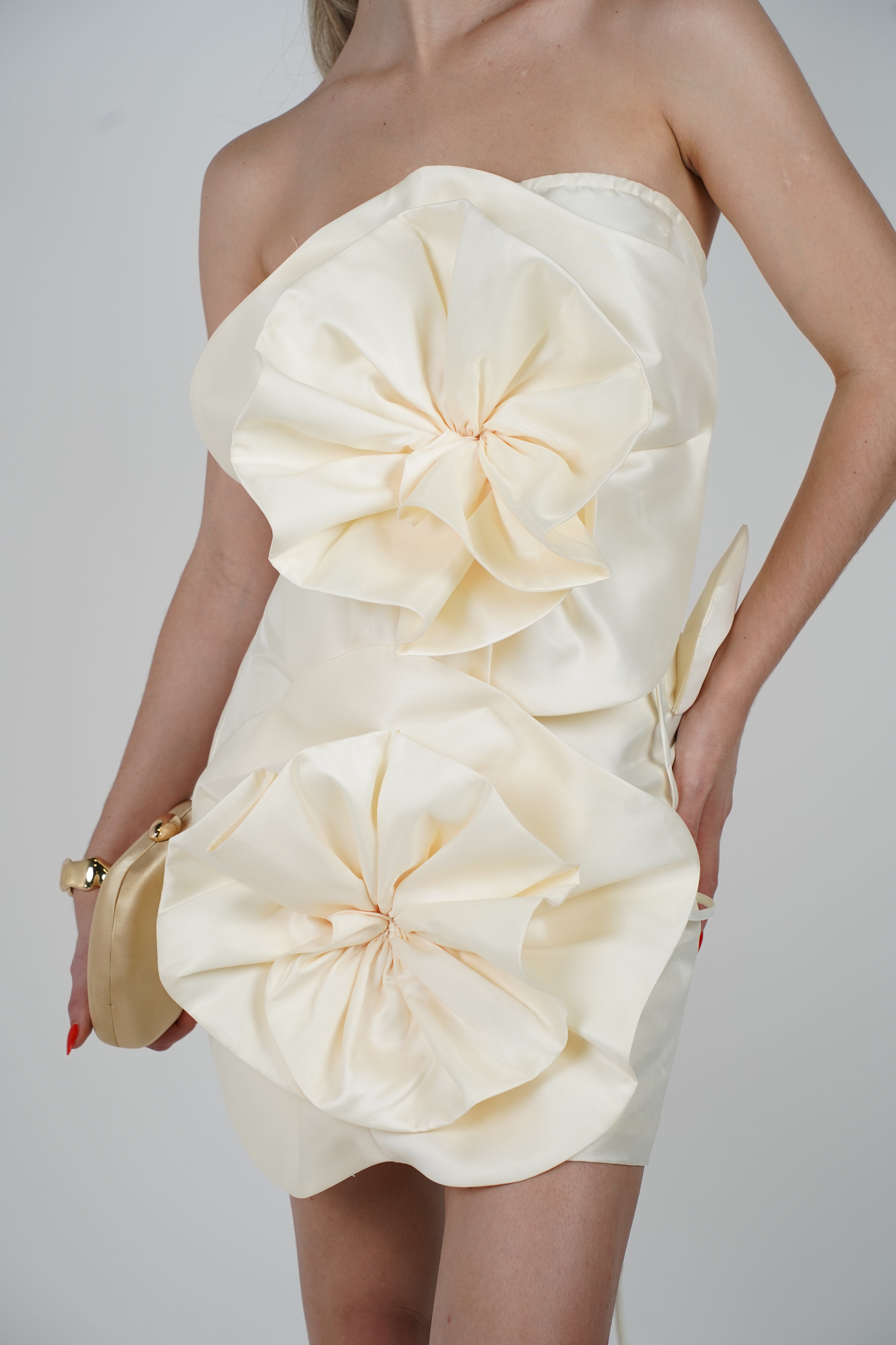 Aly Flower Dress – Bold Blooms, Elegant Statement