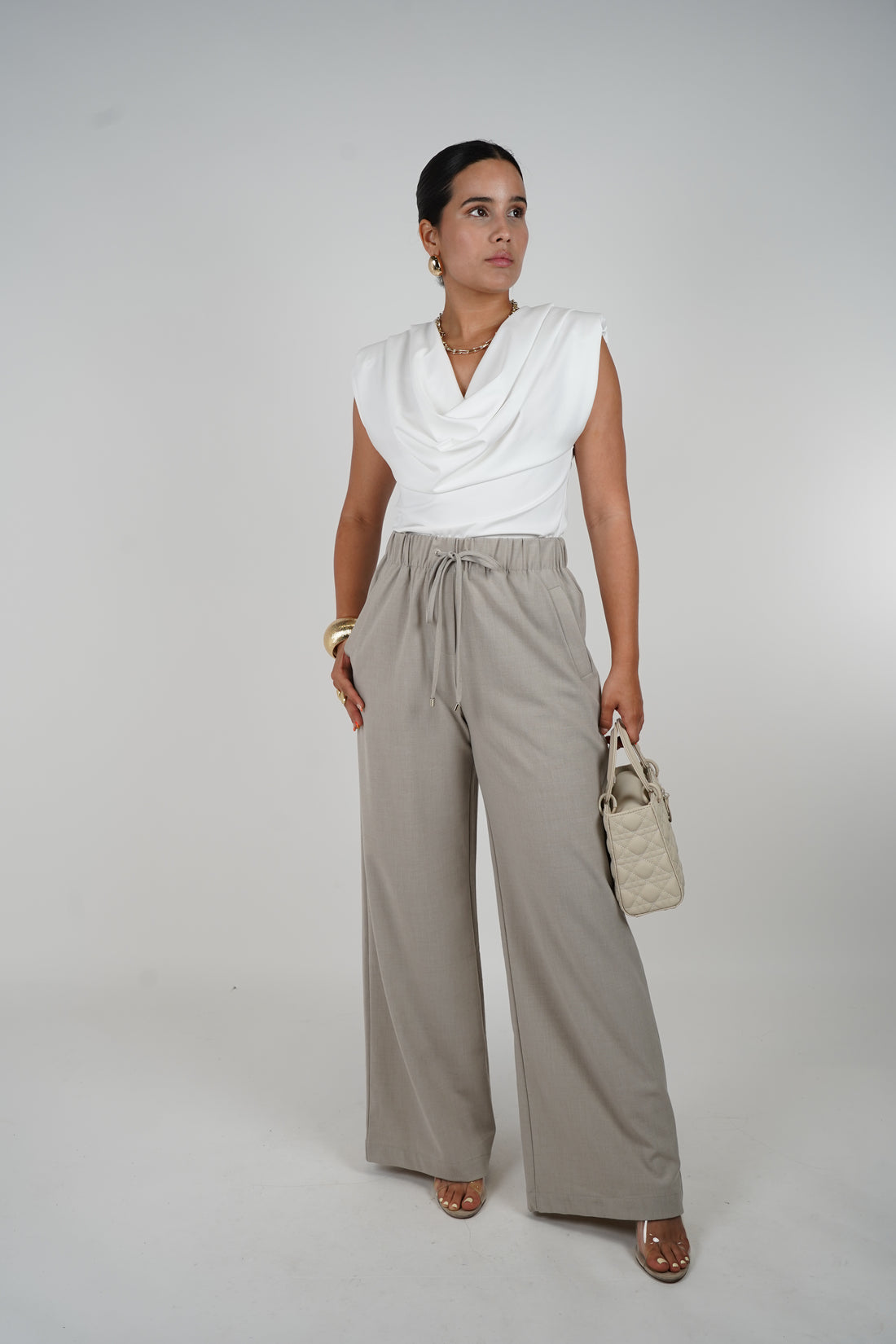 Yuliet Pants – Relaxed Elegance with Effortless Style