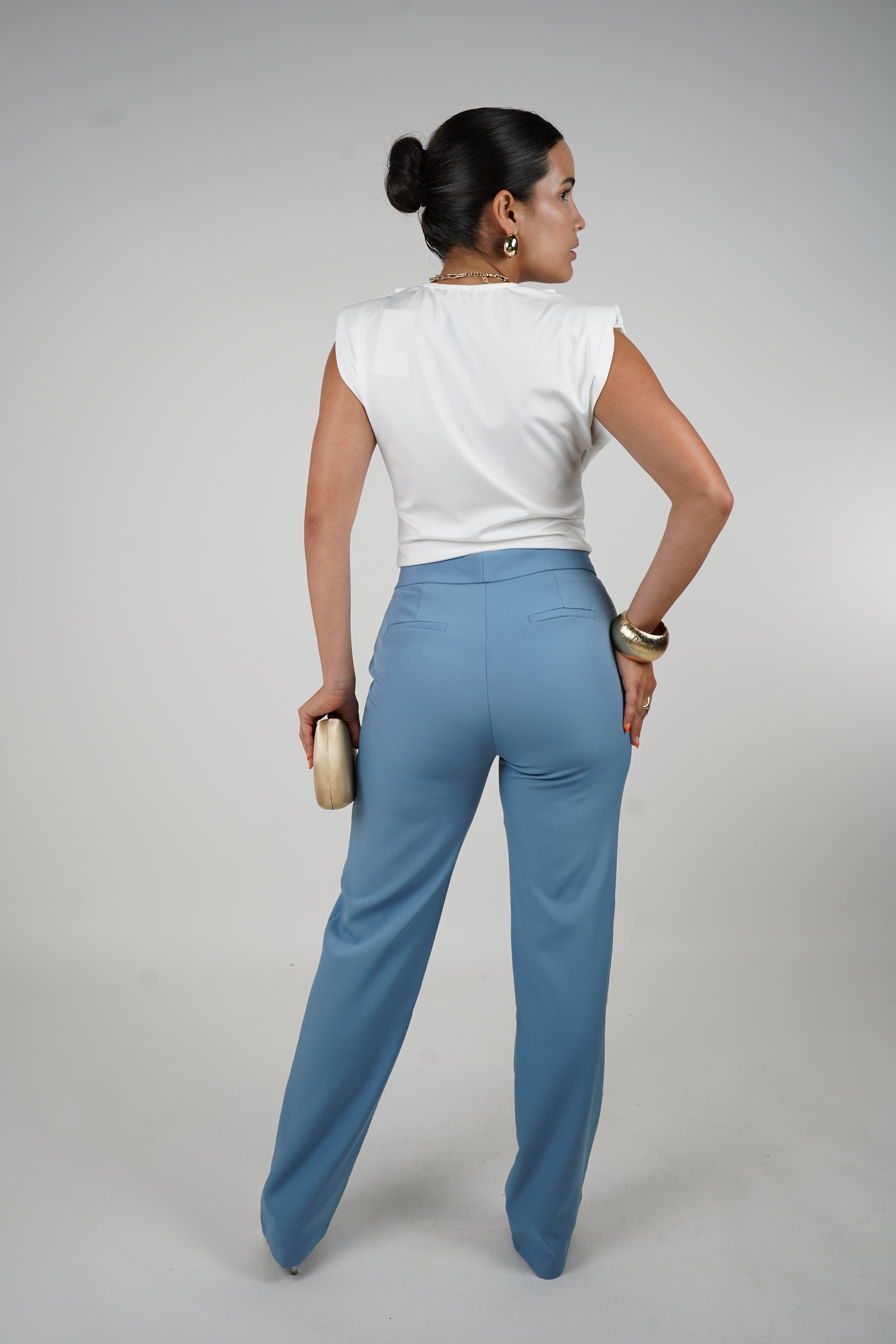 Romelia Pants – Tailored Sophistication in Sky Blue