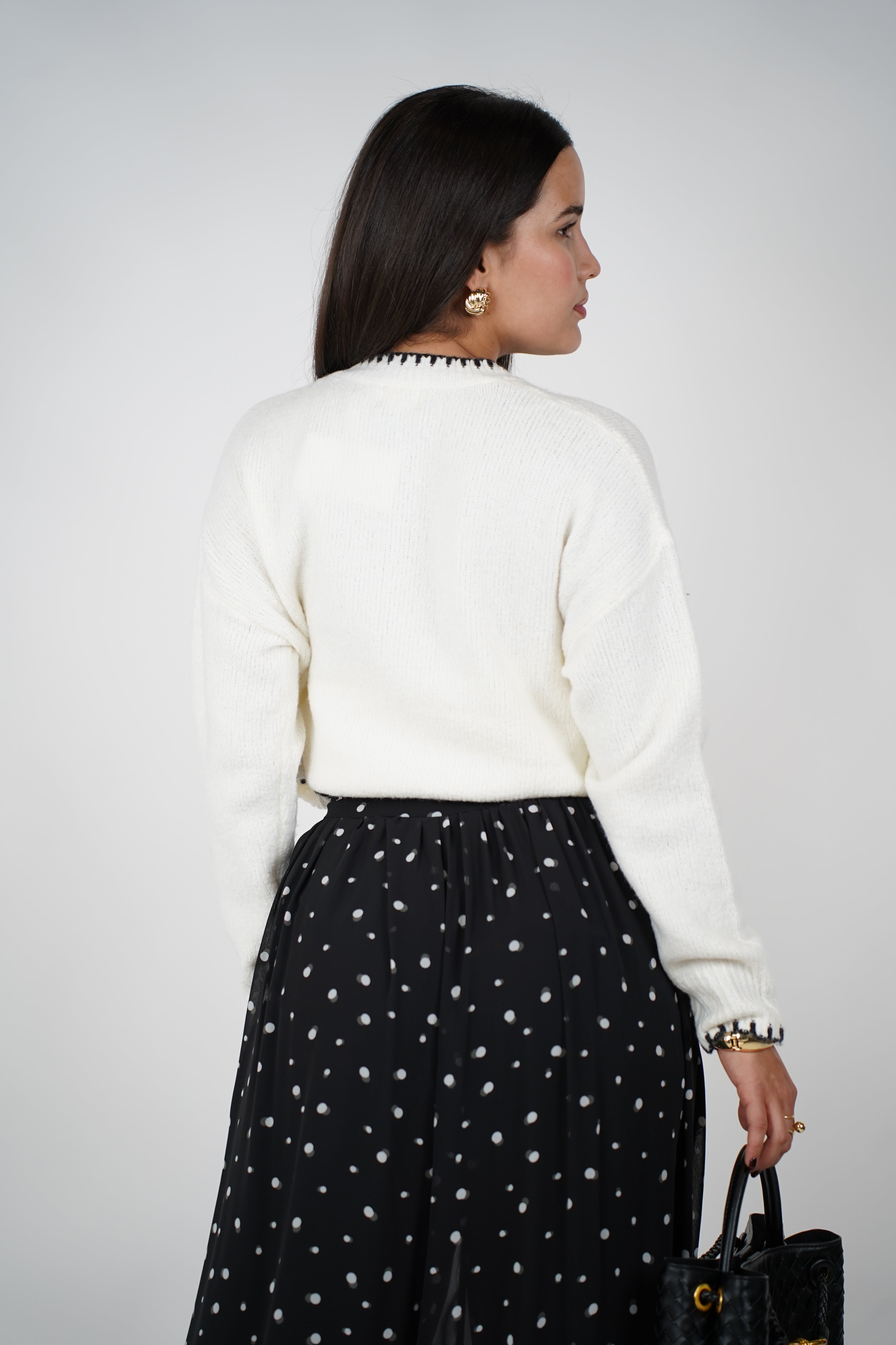 Halia Sweater – Cozy Knit with a Playful Twist