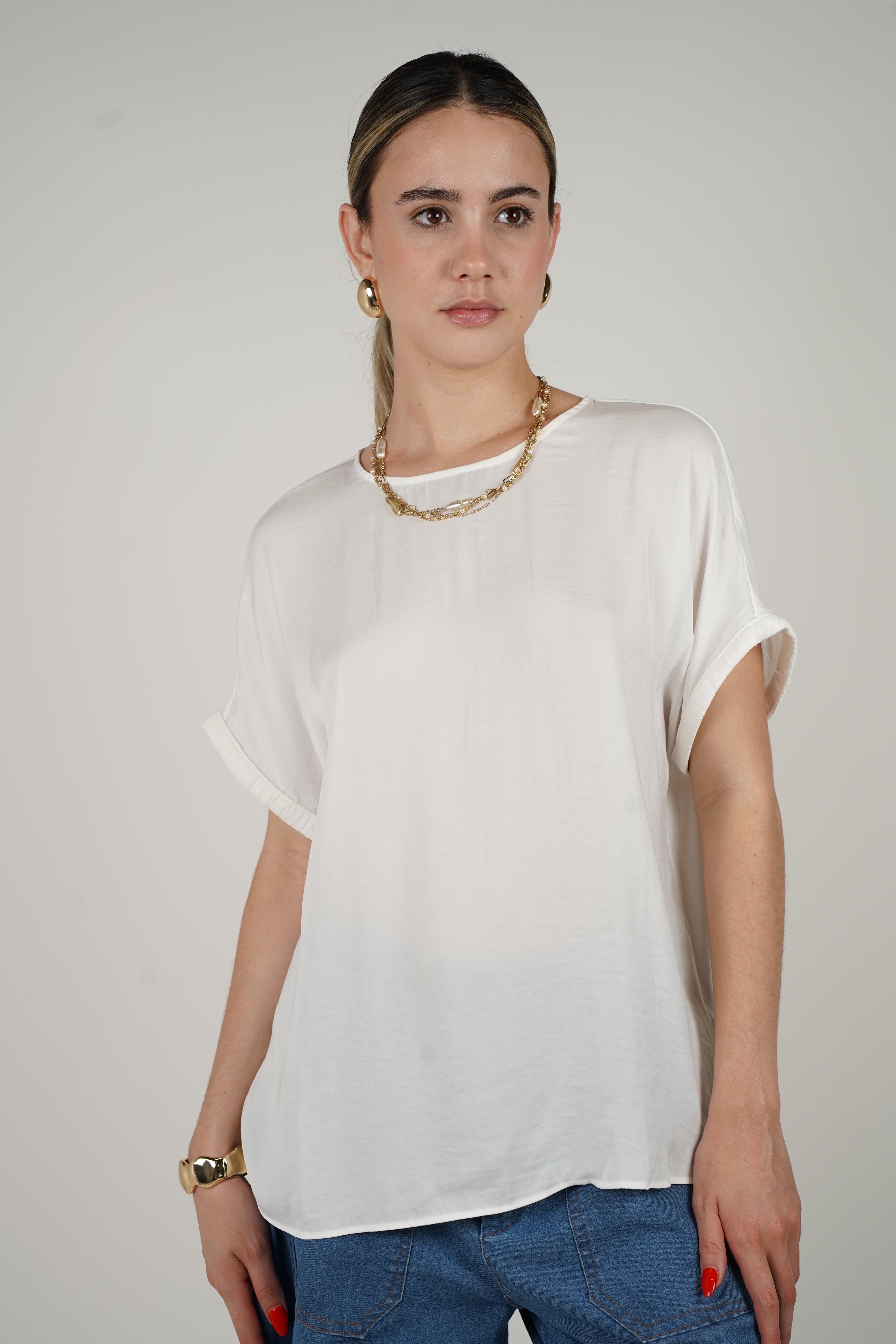 La Flaca Scrunch Relaxed Fit Satin Blouse – Classic White for Effortless Elegance