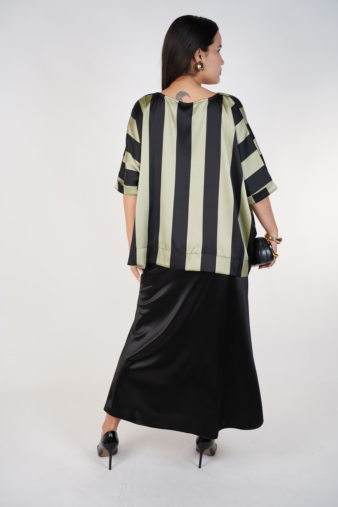 Moniva Striped Blouse – Satin Statement Top with Bold Vertical Contrast