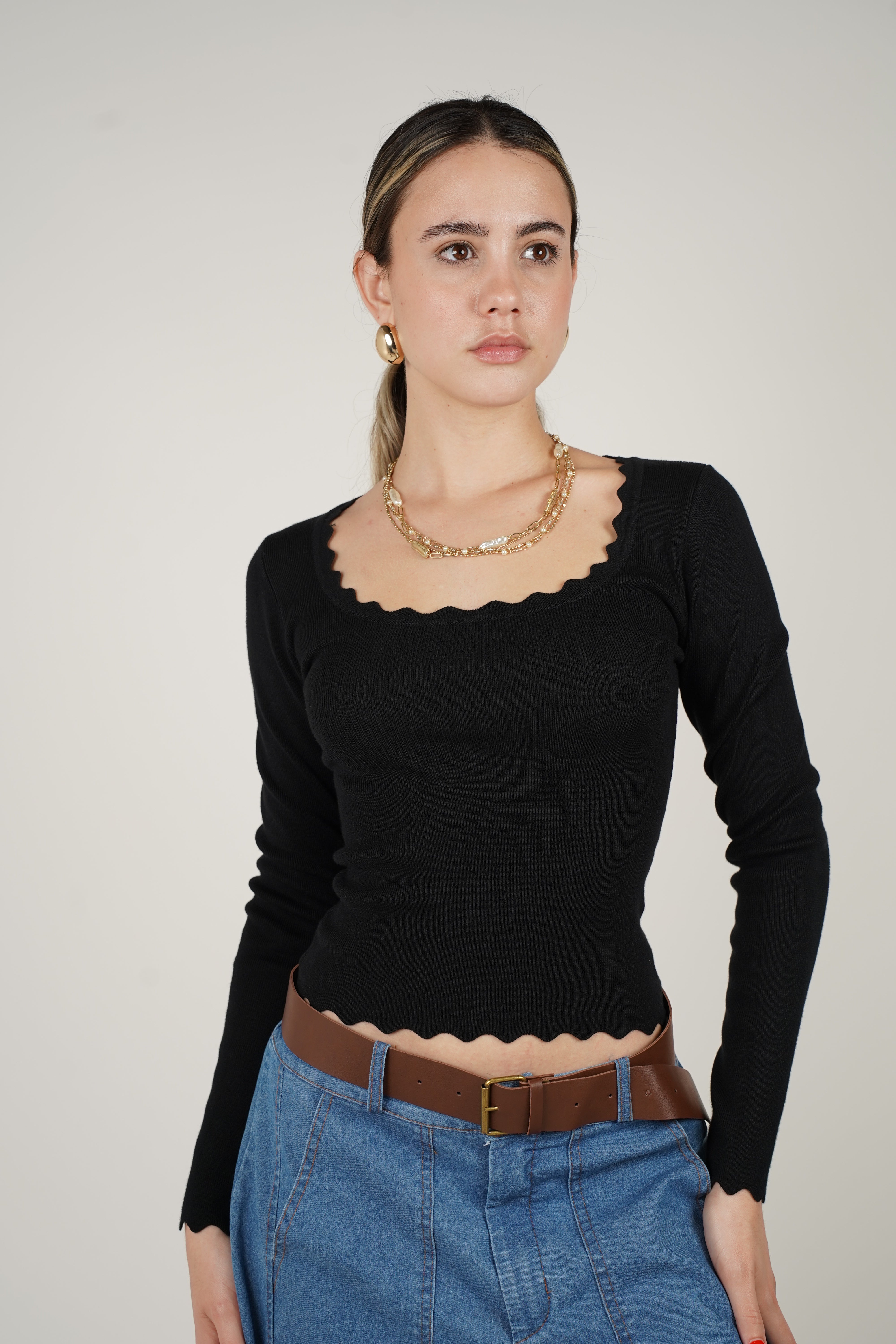 Jade Long Sleeve – Ribbed & Chic with Wavy Edges