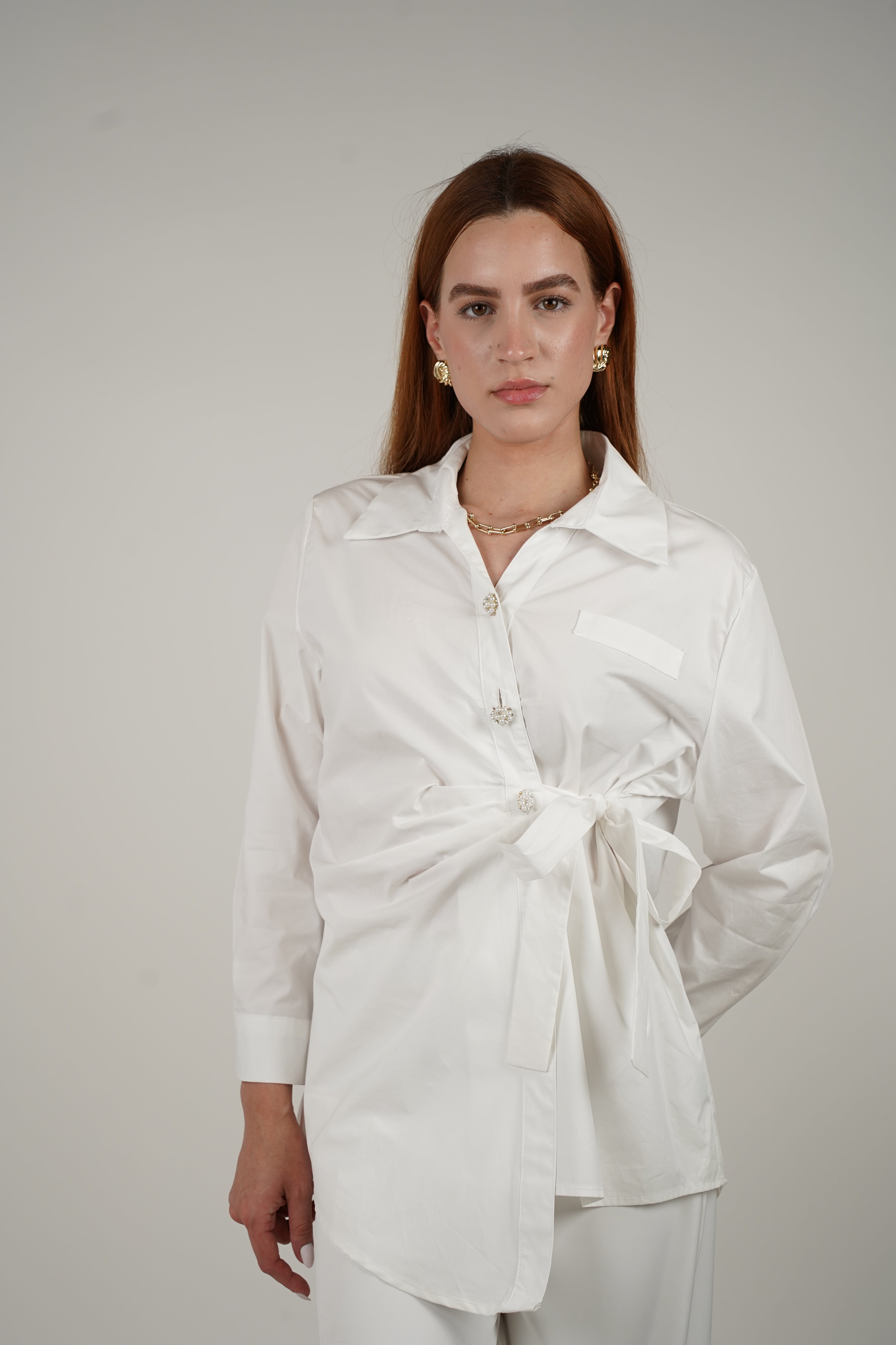 Mariana Oversized Button Down – Classic shine meets modern charm