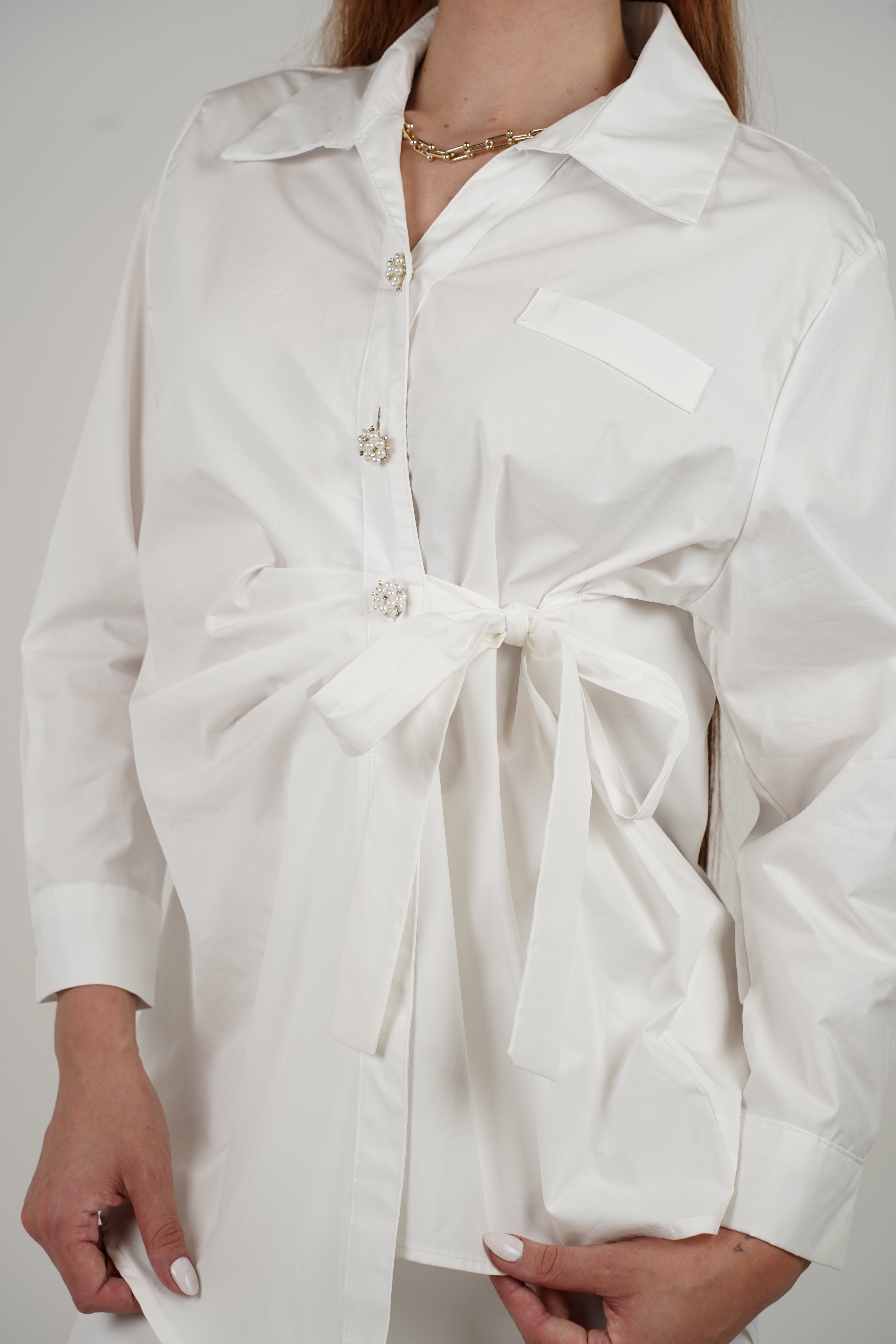 Mariana Oversized Button Down – Classic shine meets modern charm