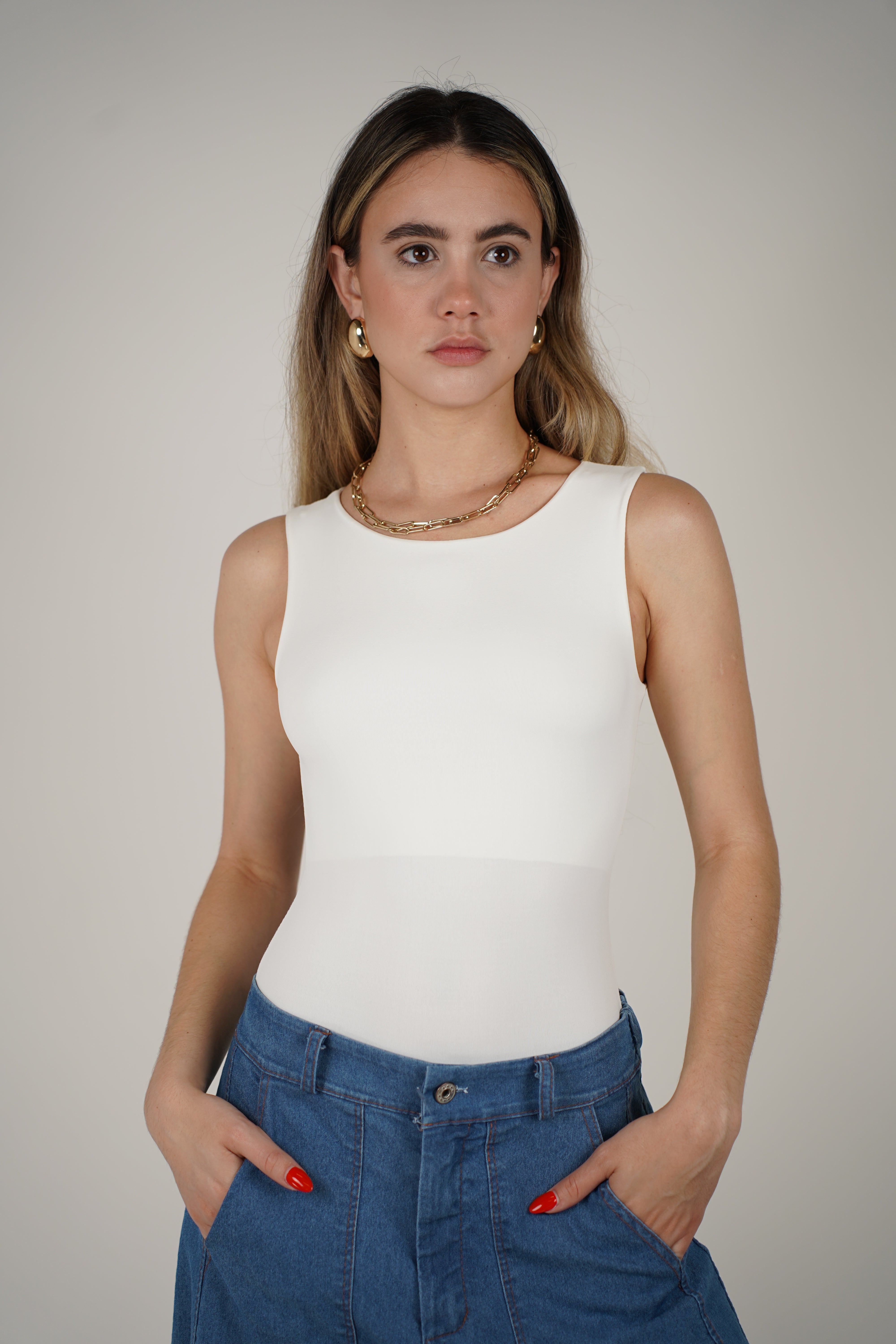 Yasmine Bodysuit – Sleek, Sculpting, and Effortlessly Chic