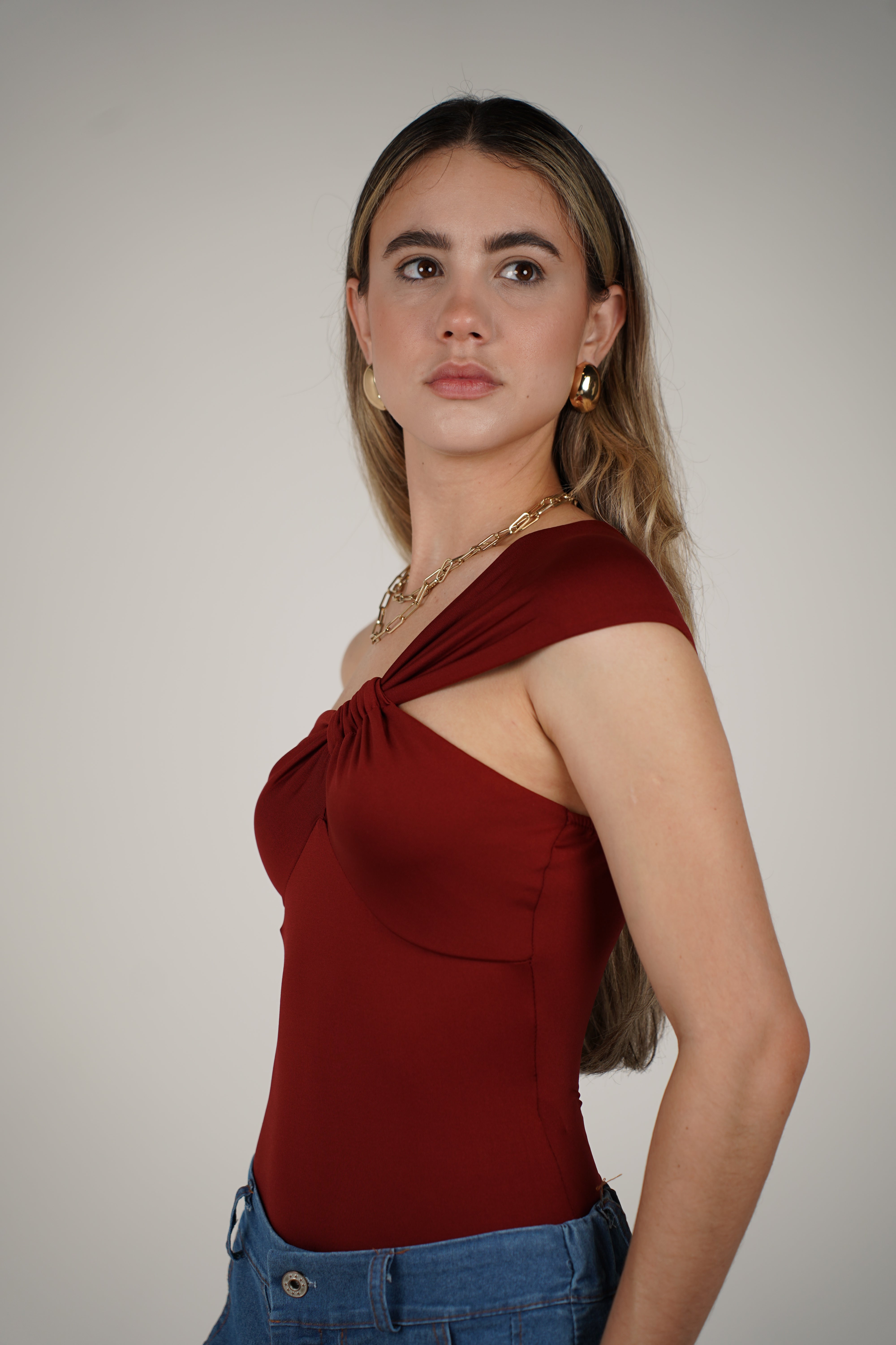 Allison Bodysuit – One-Shoulder Statement Fit