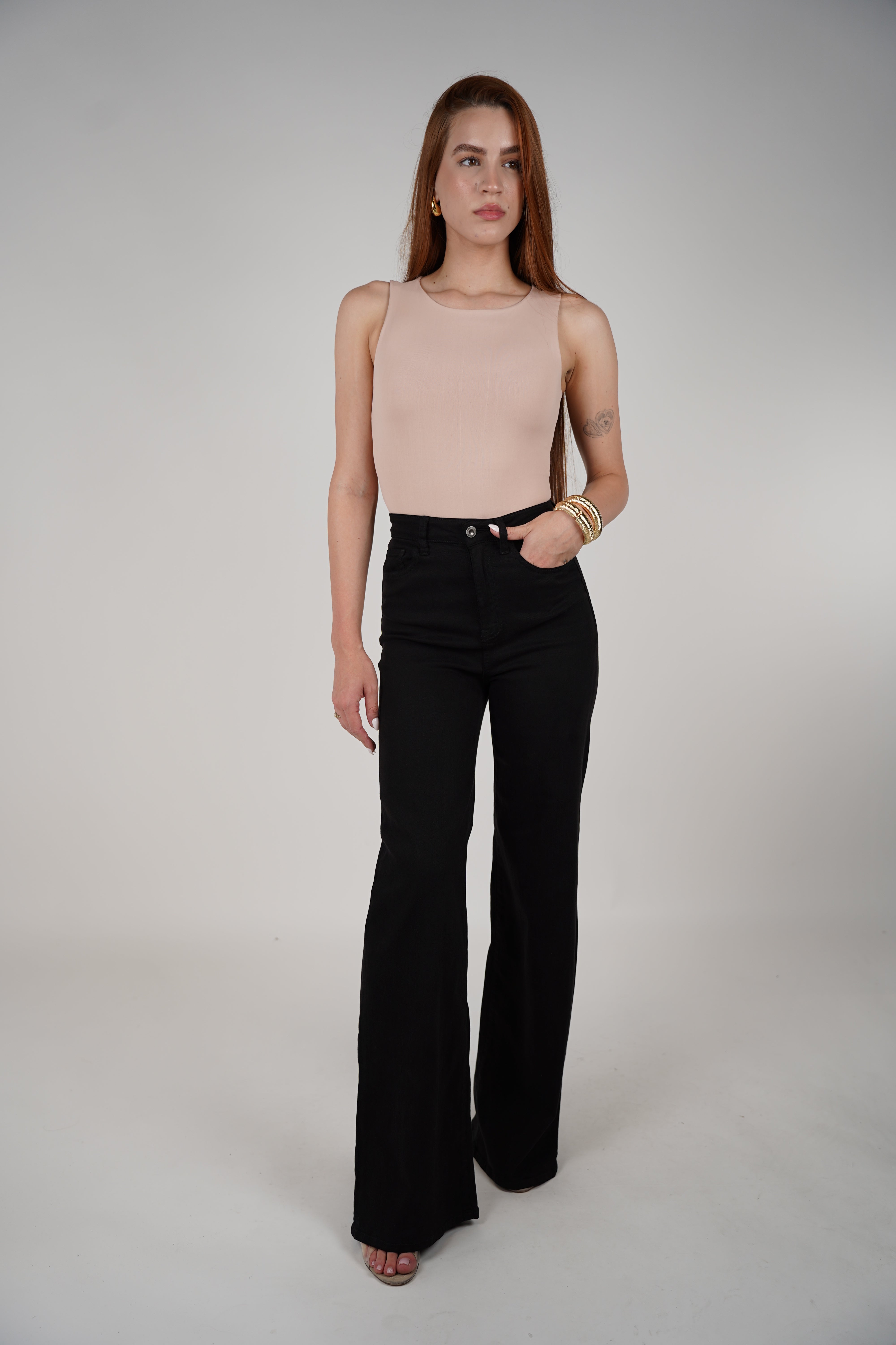 Gika Wide Leg Jeans – Classic Black with a Polished Flare