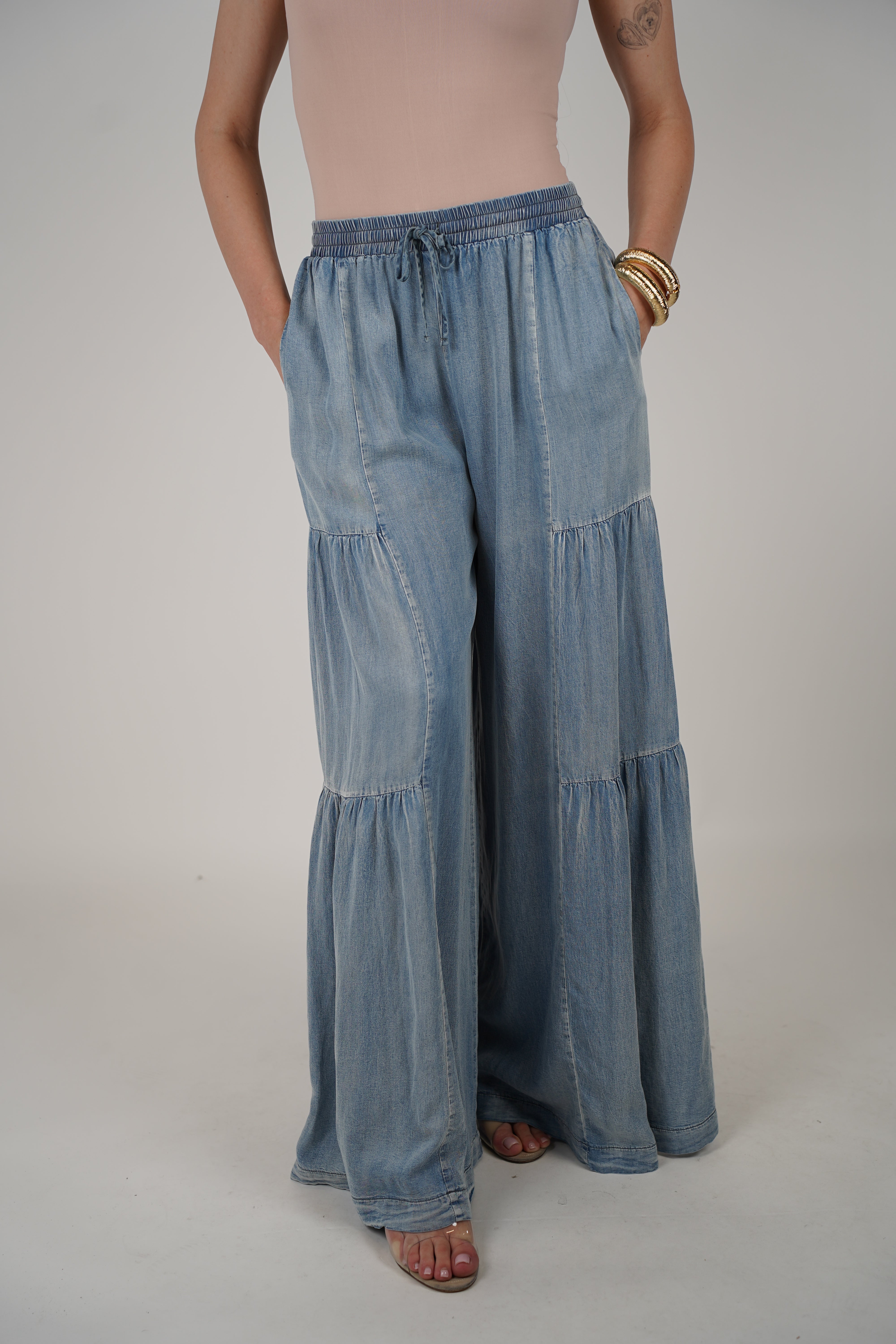 Thani Wideleg Denim Pants – Relaxed, Chic & Flowing