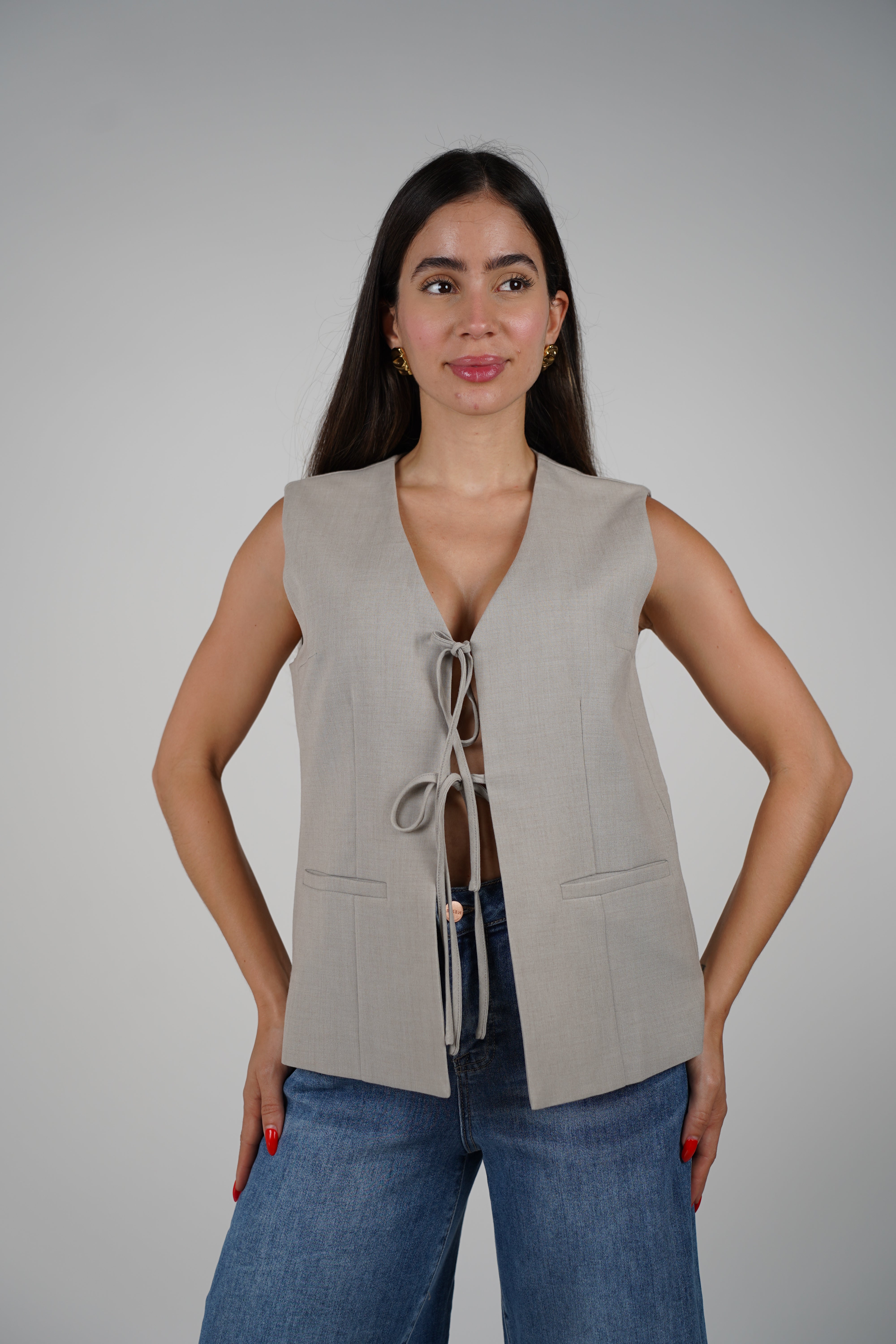 Yuliet Vest – Sleek Tie-Front Sleeveless Blazer
