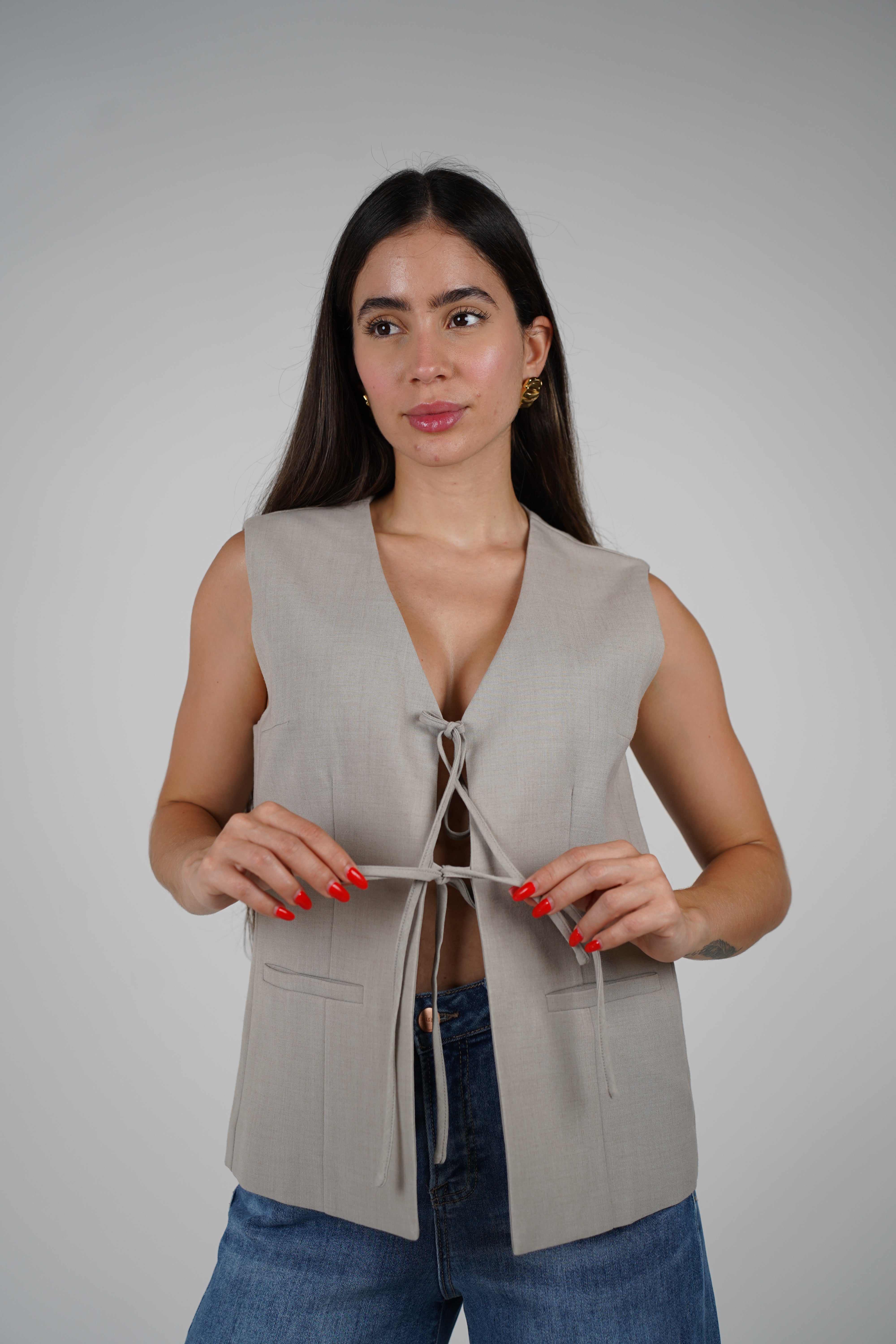 Yuliet Vest – Sleek Tie-Front Sleeveless Blazer