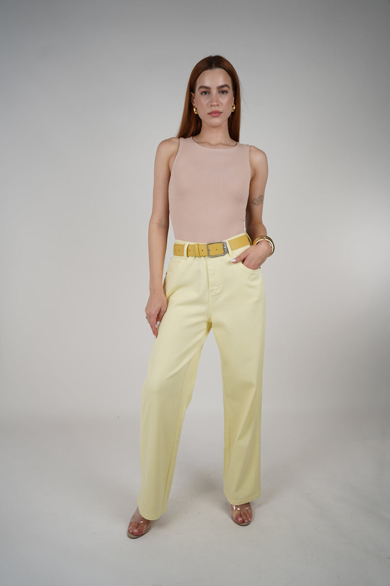 Muse Sunny Stretch Belted Jeans – Soft Yellow High-Rise with Statement Belt