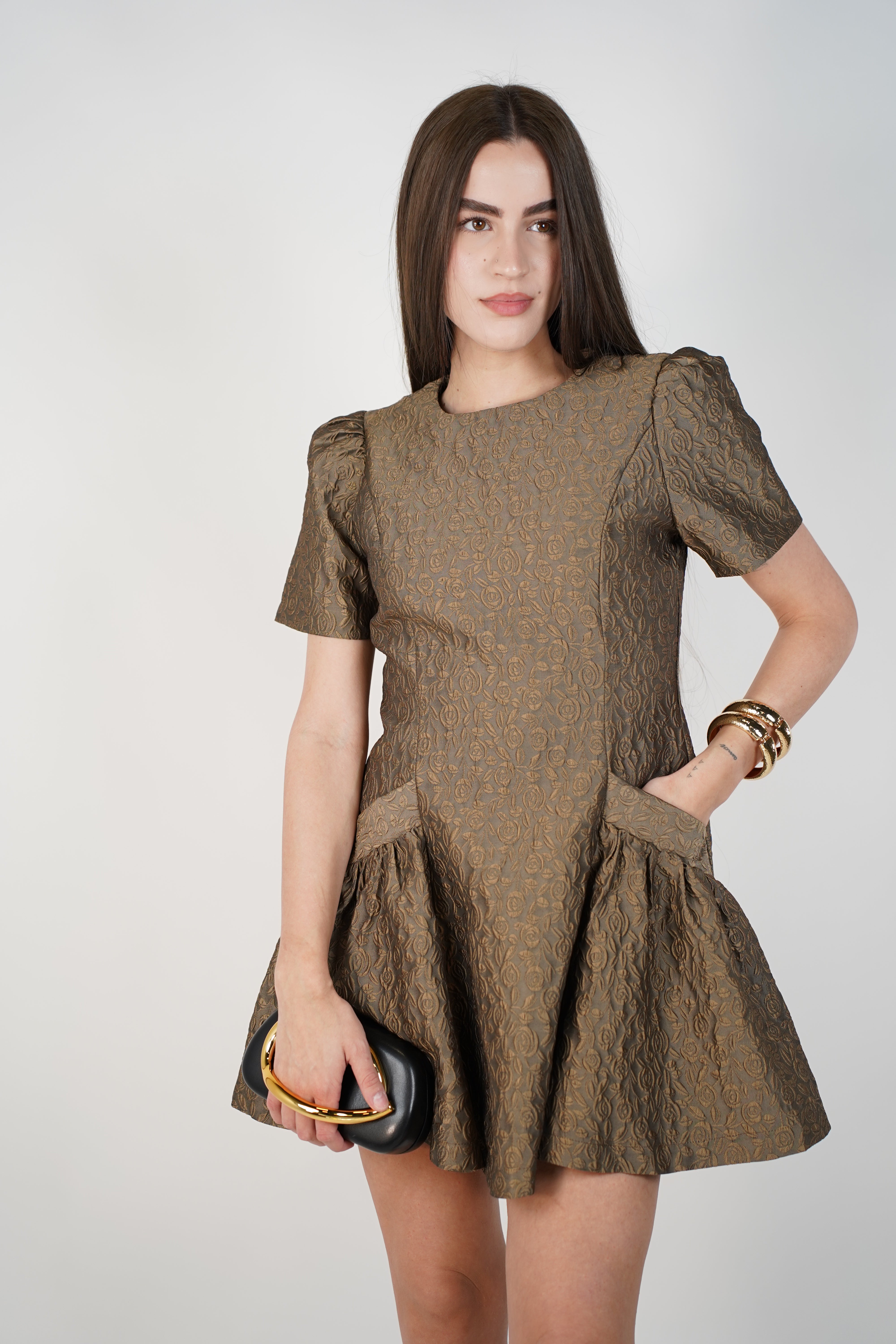 Tazen Textured Floral Mini Dress – Elegant Jacquard Silhouette