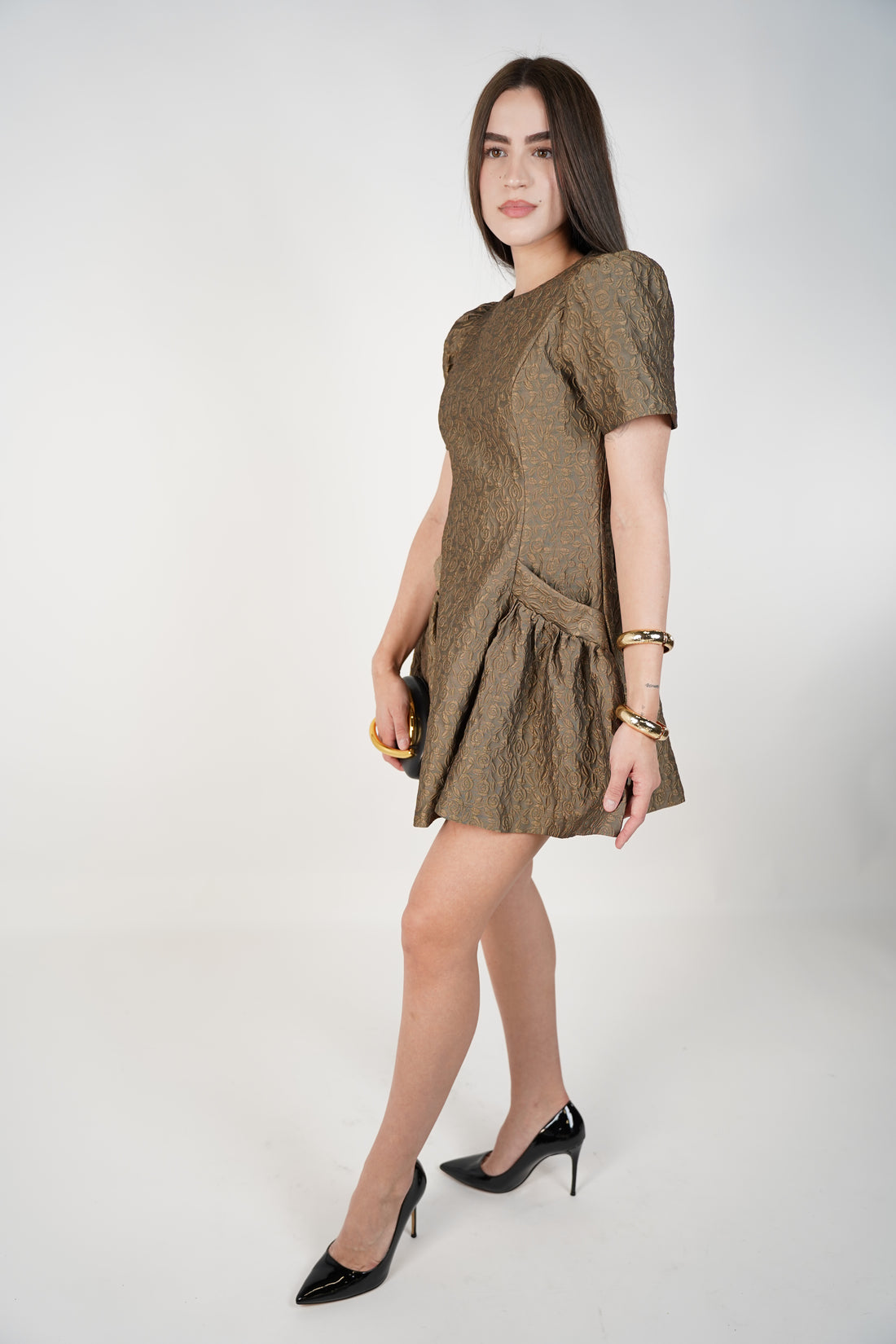 Tazen Textured Floral Mini Dress – Elegant Jacquard Silhouette