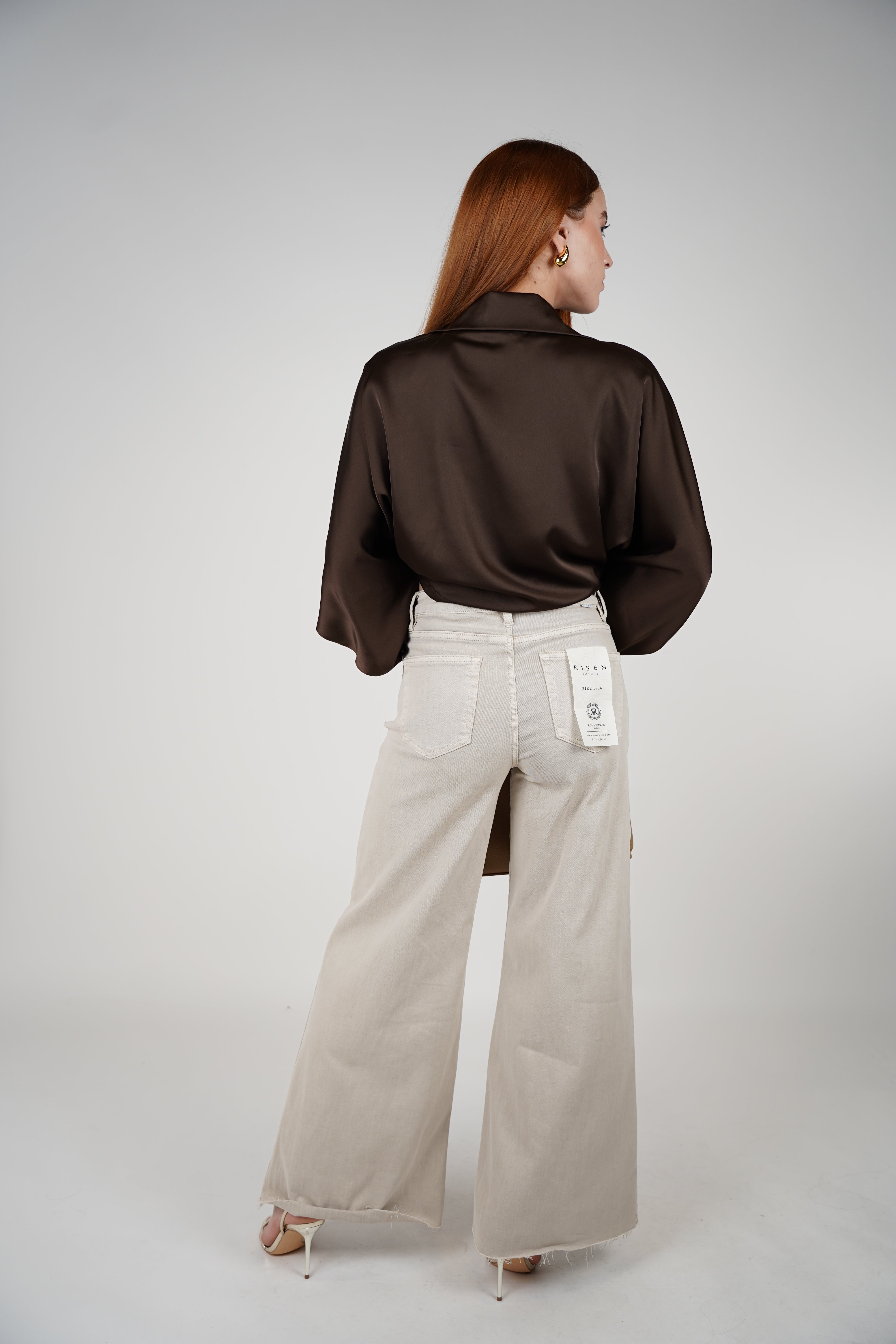 Agatha Silk Blouse – Elegant Shine, Effortless Style