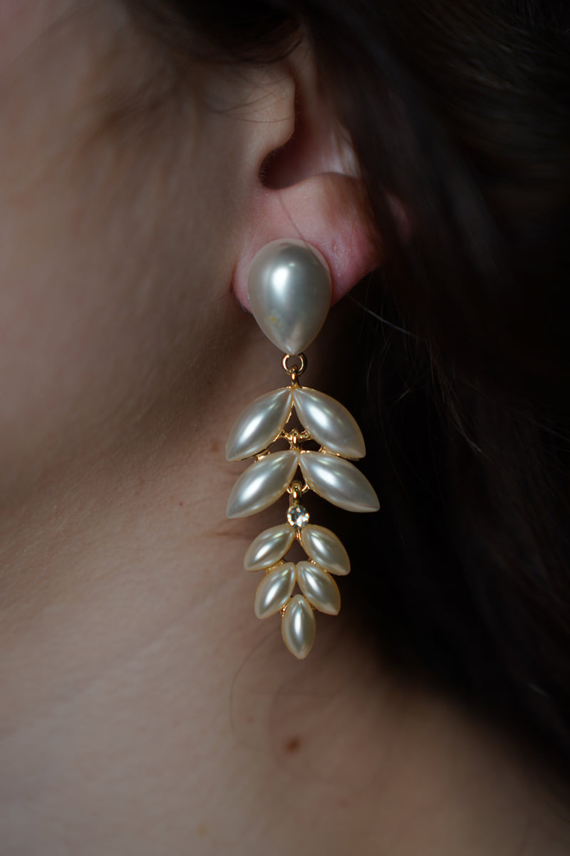 Dangle Pearl Earrings