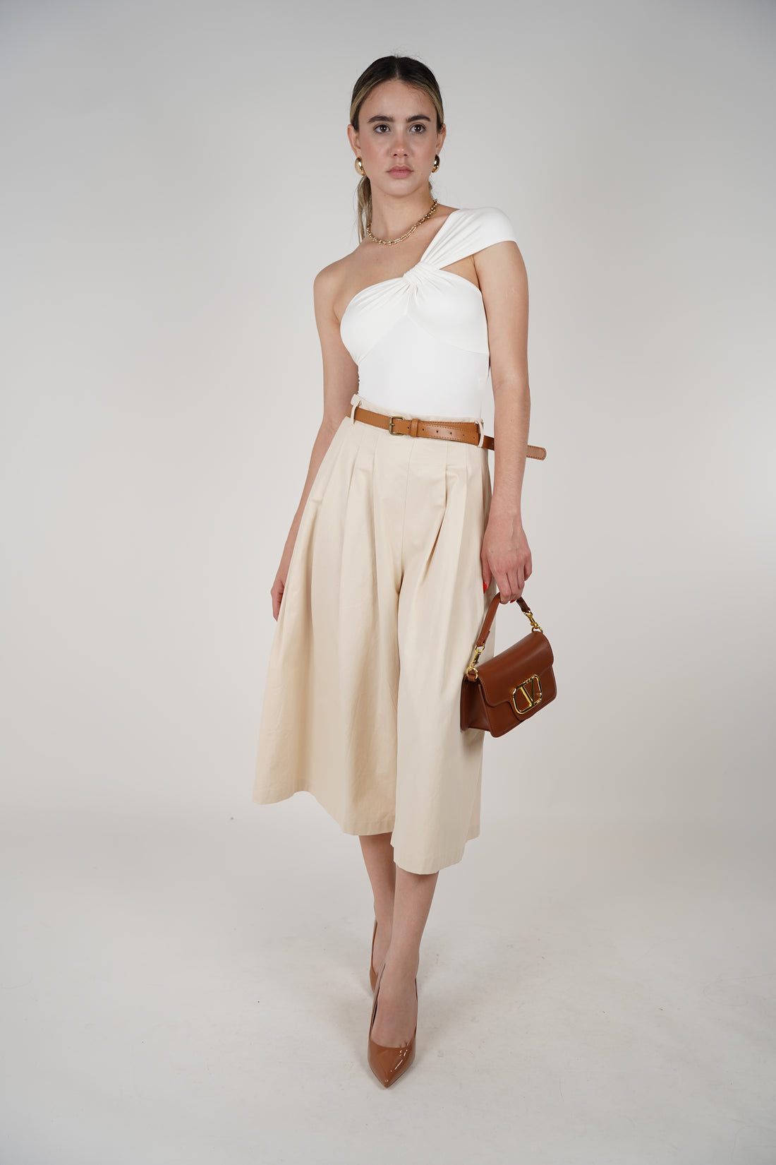 Laney Pants – Wide-Leg Midi Culottes in Soft Beige