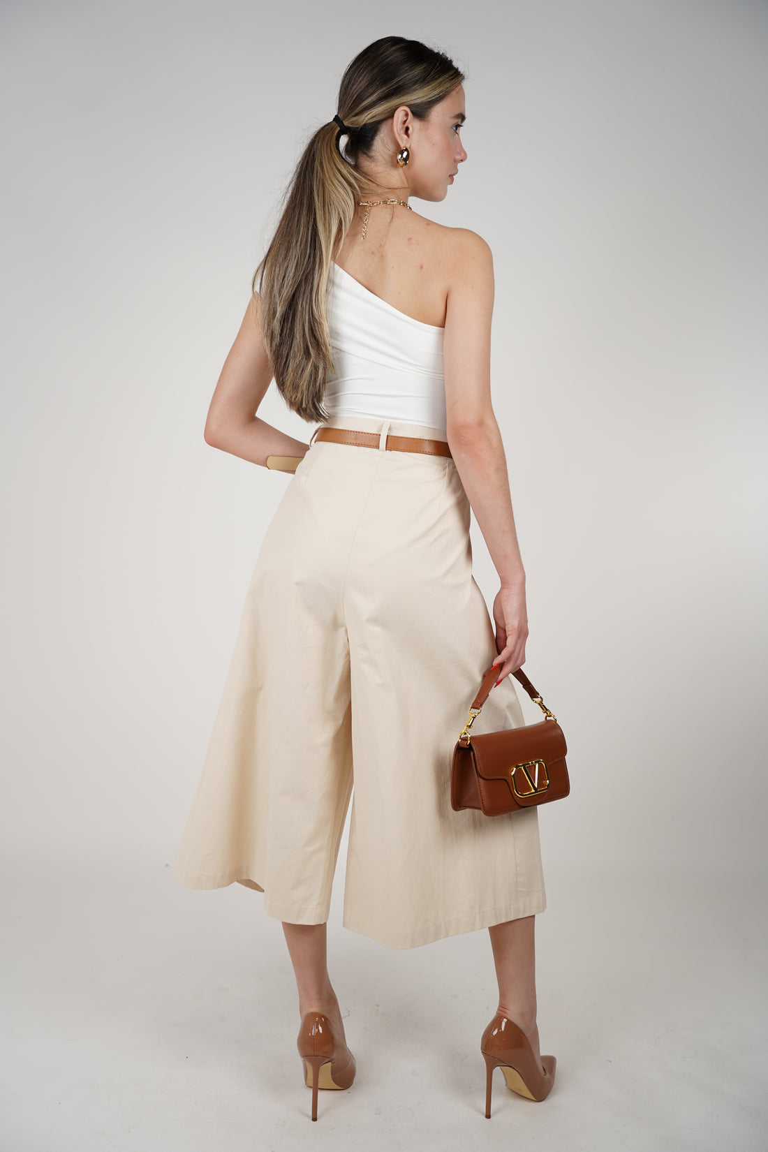 Laney Pants – Wide-Leg Midi Culottes in Soft Beige