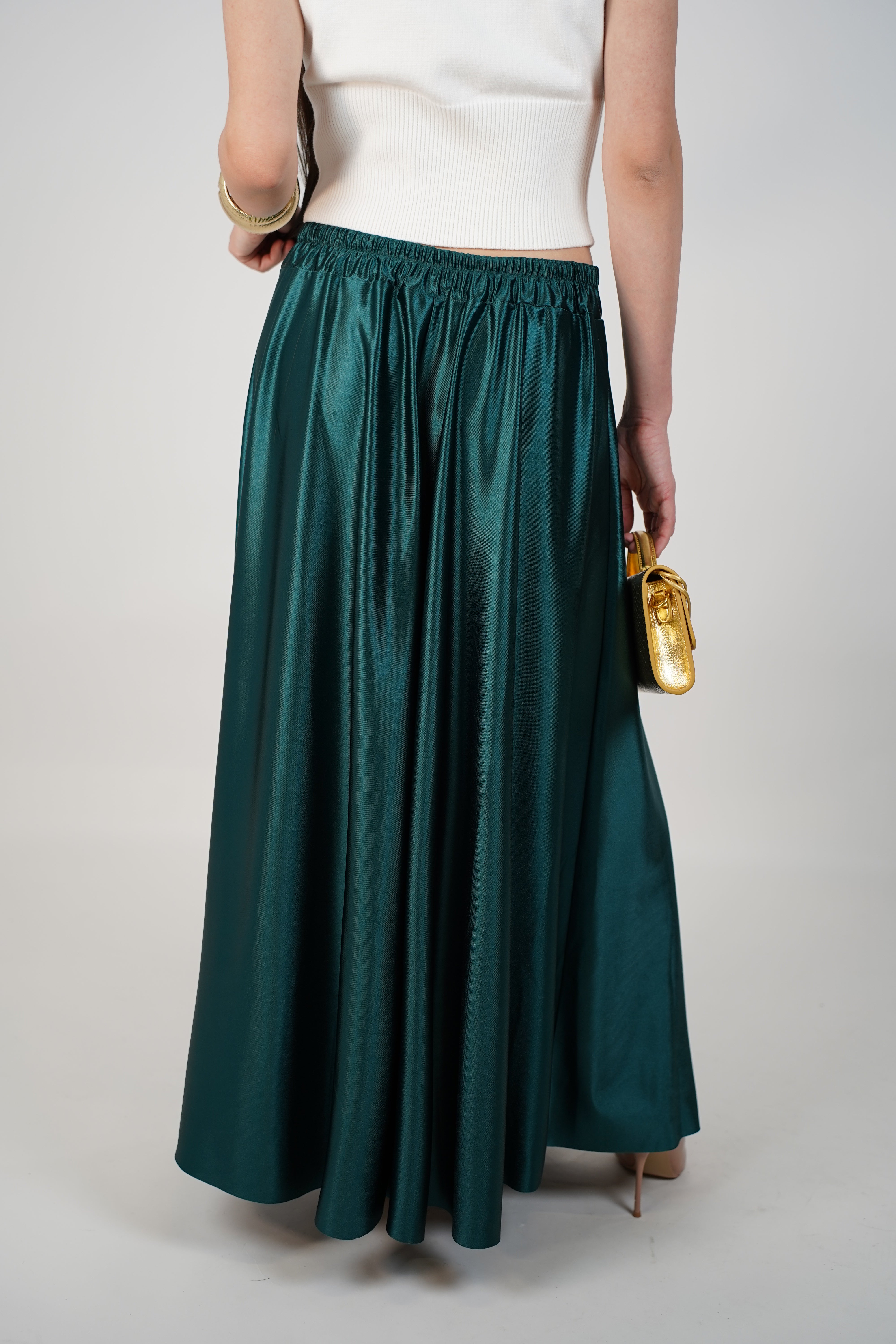 Wila Satin Maxi Skirt – Luxe High-Shine Elegance